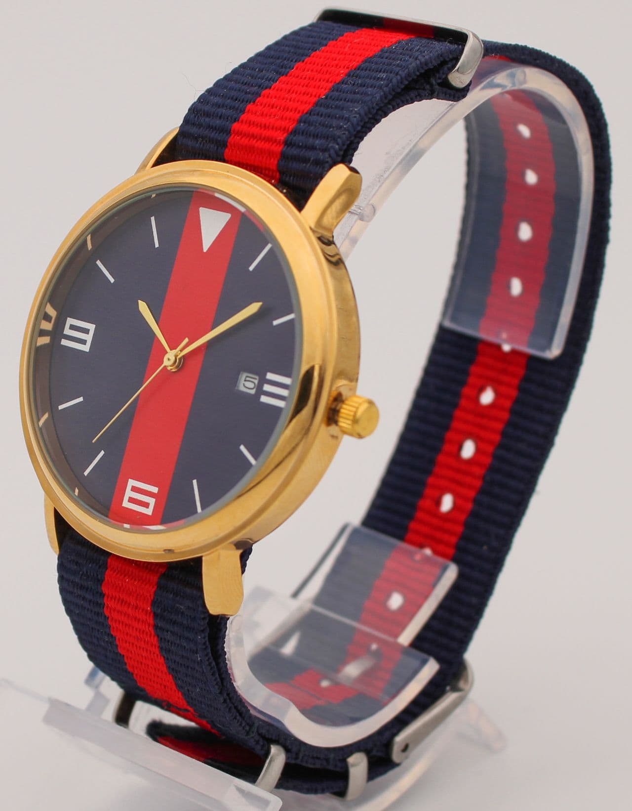 Часы Triumph кварцевые 508.52