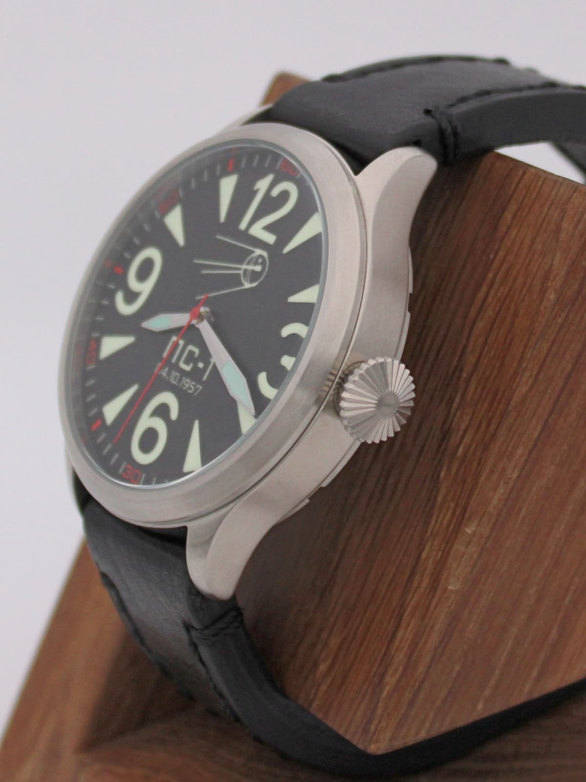 Часы "Простейший Спутник-1" механические (Восток 2409) 11.124.01