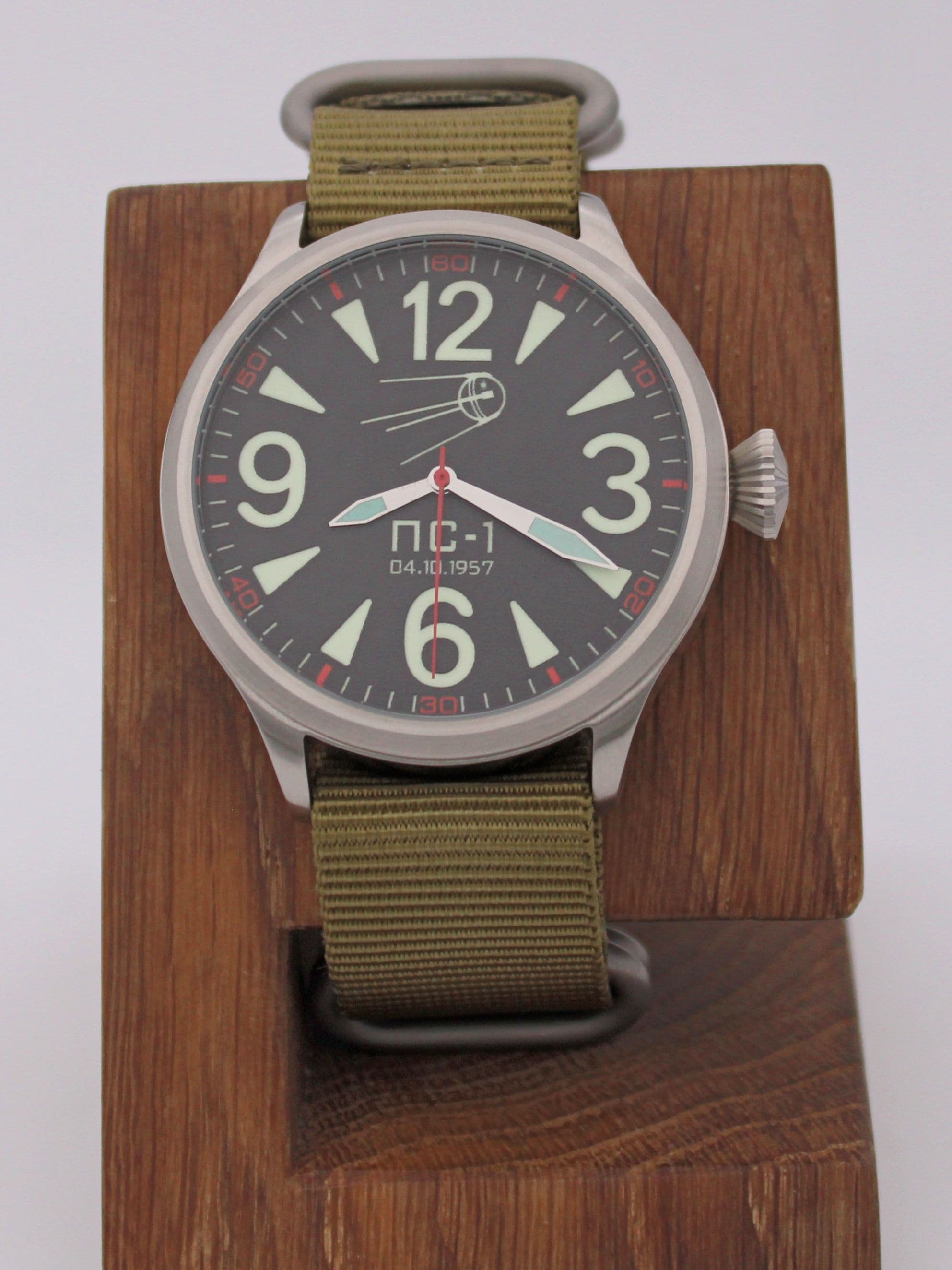 Часы "Простейший Спутник-1" механические (Восток 2409) 11.124.21