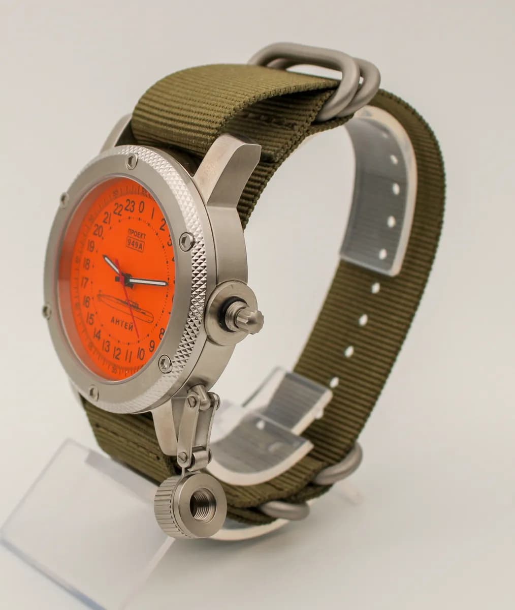 Часы 949А / Антей (Oscar-II) механические 048.21,  механизм Ракета 2623 Н