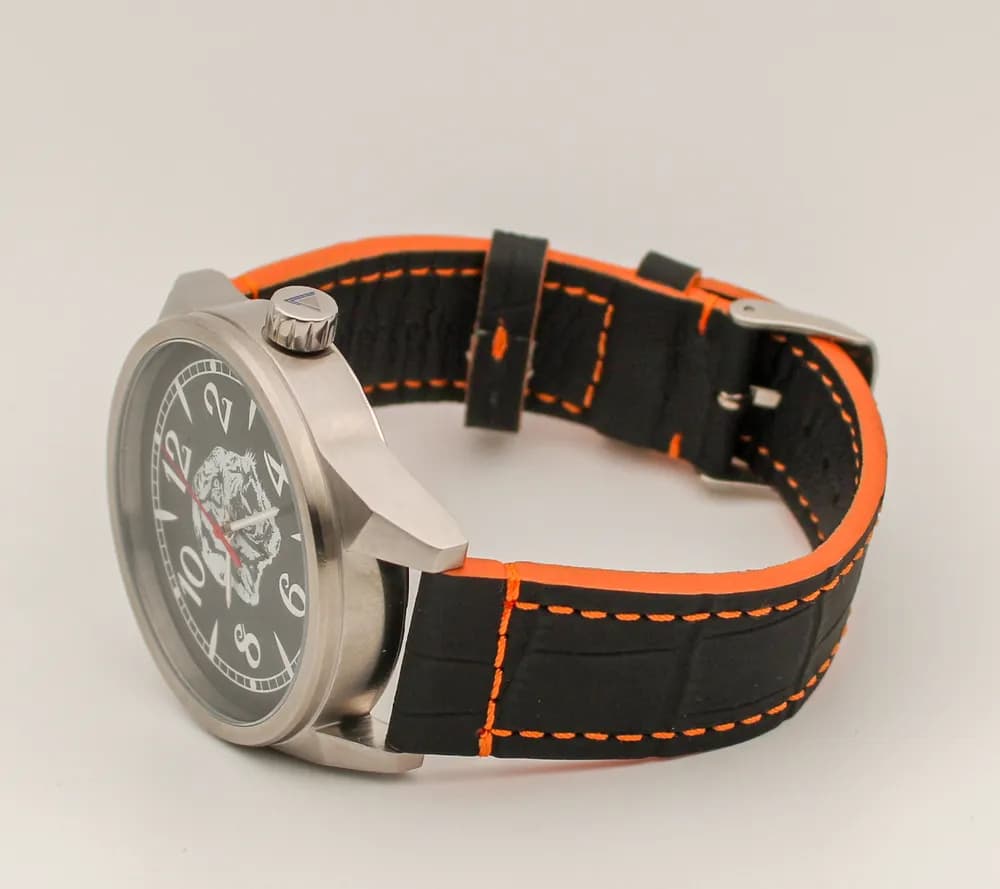 Часы наручные Тигр 21.310.015  механические,  механизм Ракета 2609