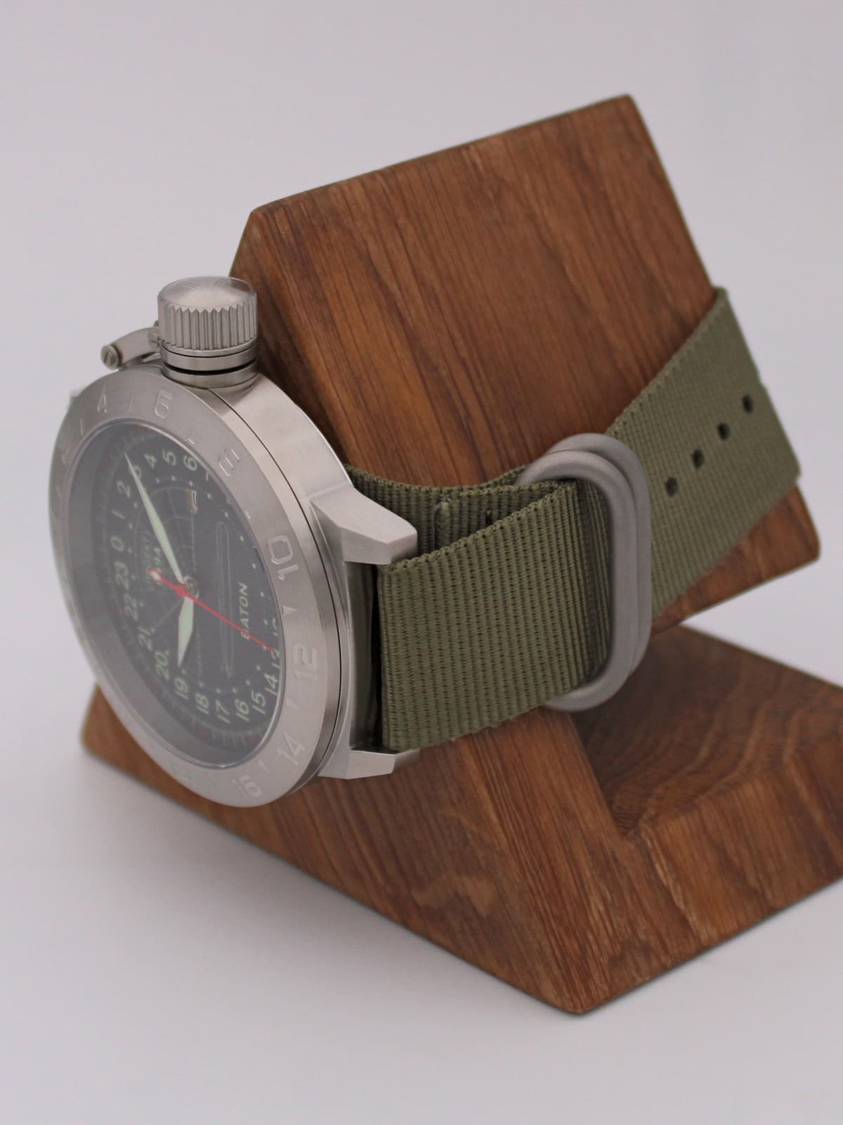 Часы 949А / Baton кварцевые (Ronda 515.24H) Q52.047.21