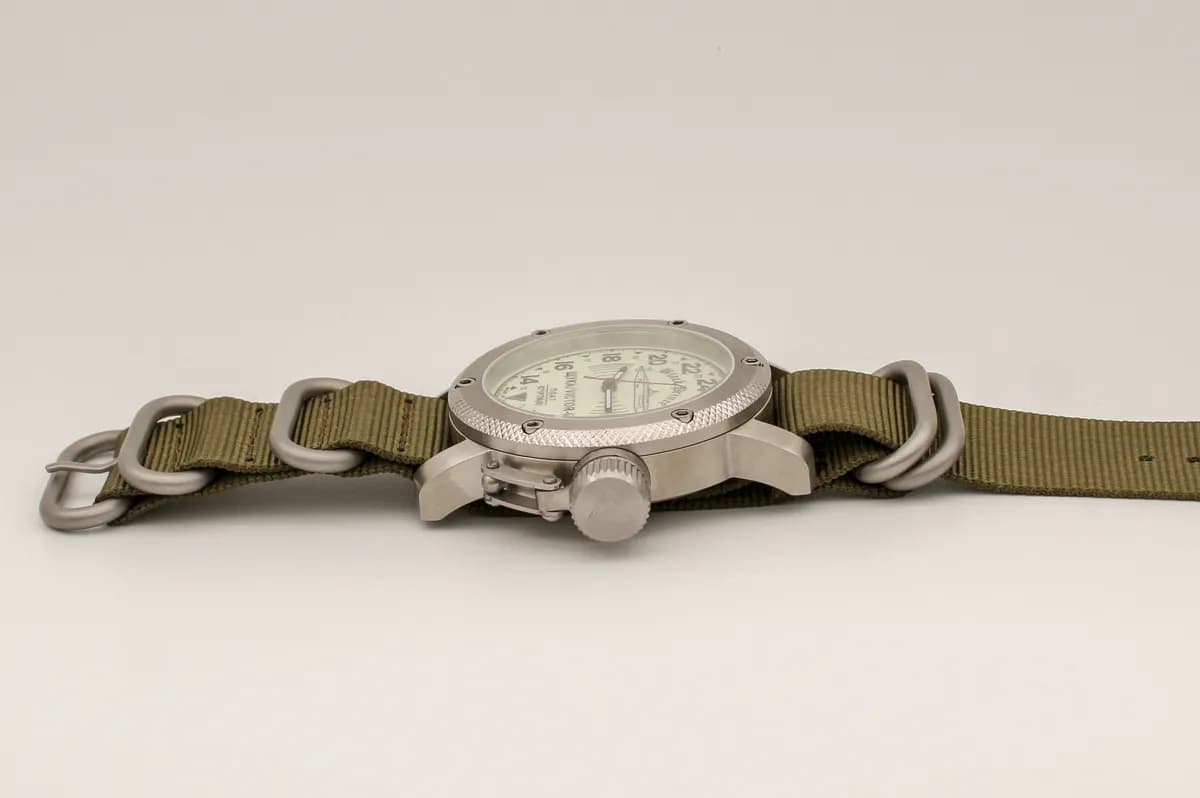 Часы наручные  671 / Щука (Black Prince) механические 066.21 механизм Ракета 2623 Н, противоударные