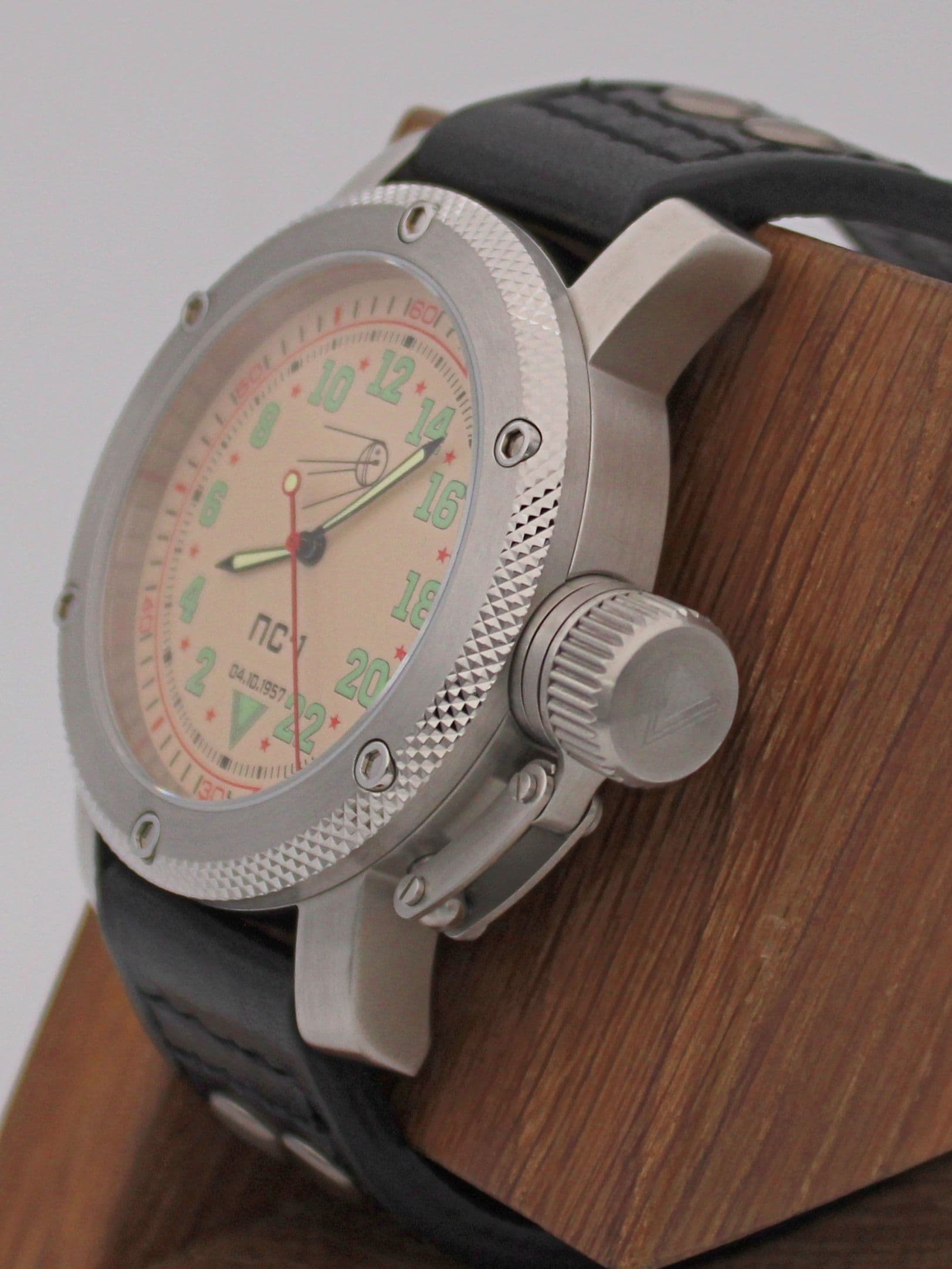 Часы "Простейший Спутник-1" механические с автоподзаводом (Восток 2431) 01.122.01