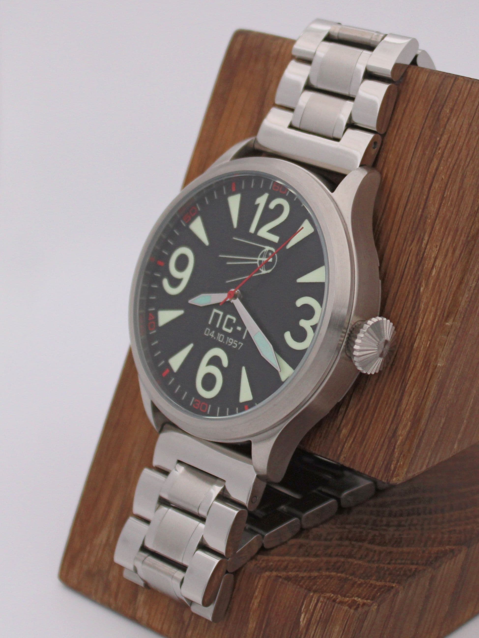 Часы "Простейший Спутник-1" механические (Восток 2409) 11.124.2