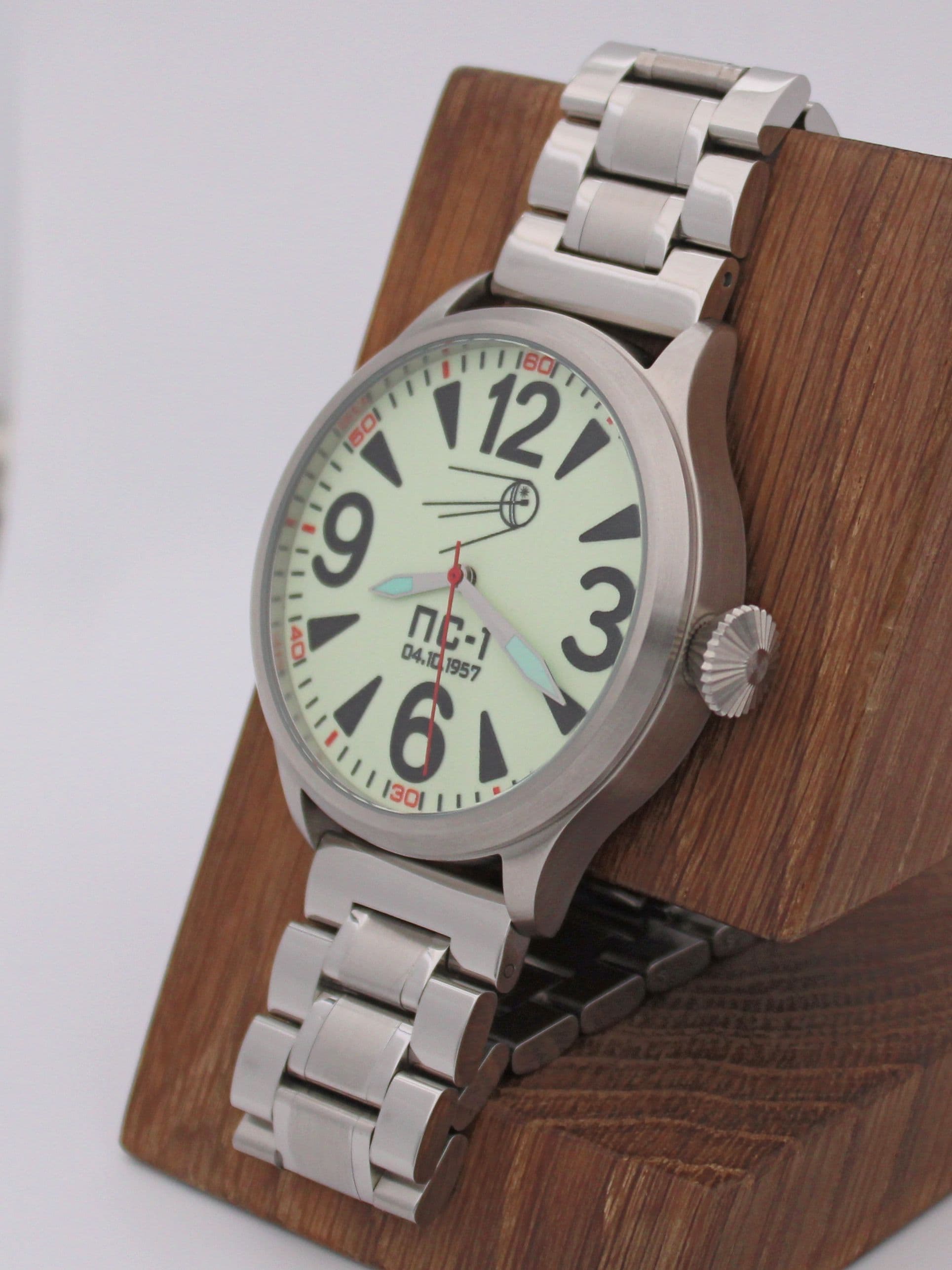 Часы "Простейший Спутник-1" механические (Восток 2409) 11.121.2