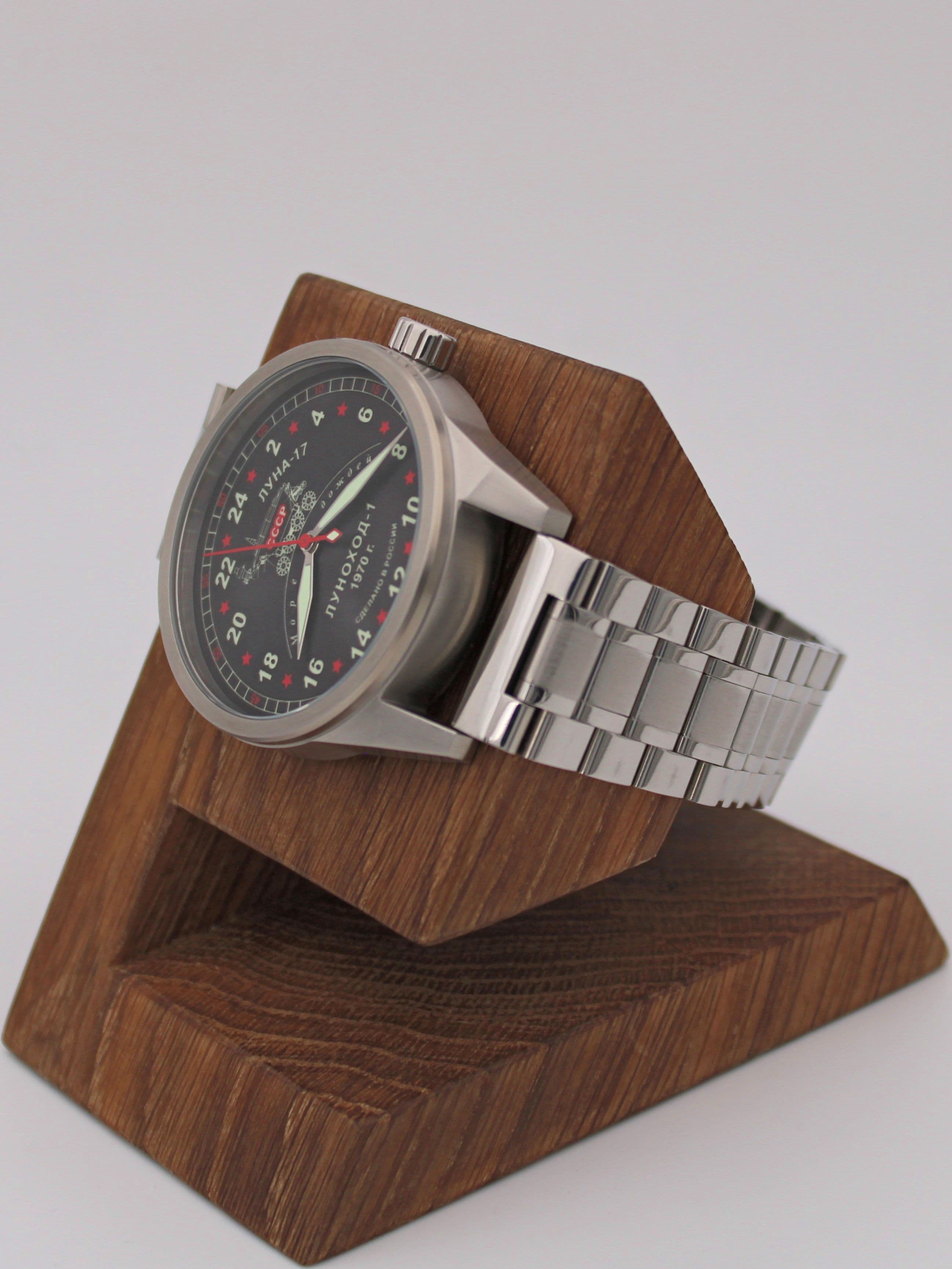 Часы "Луноход-1" механические (Ракета 2623) 21.406.2