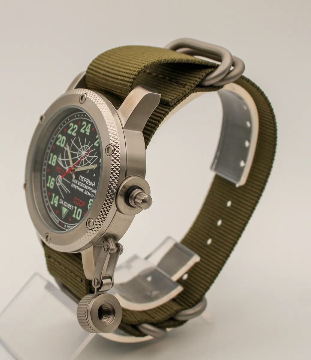 Часы "Простейший Спутник-1" механические 125.21