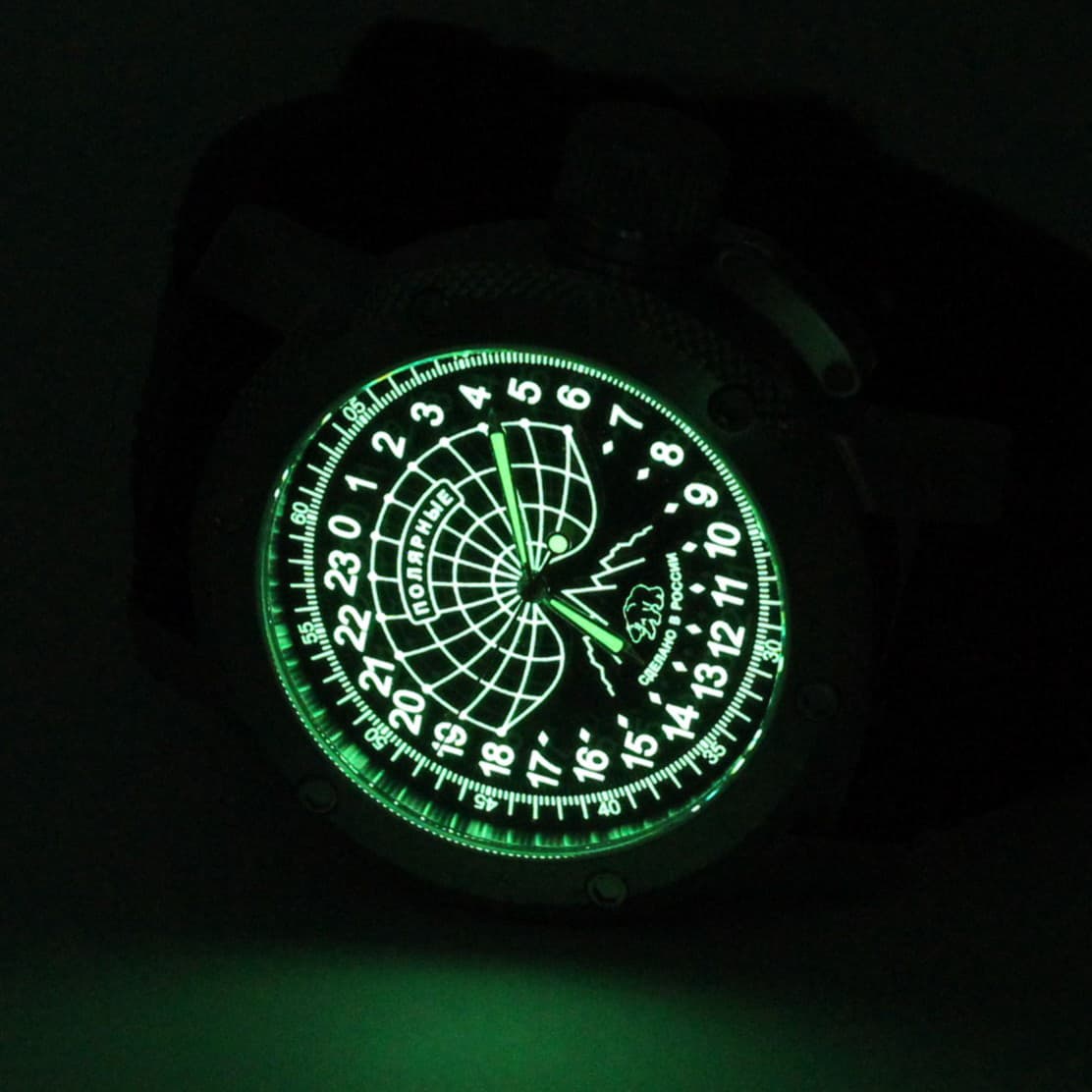 Часы Полярные (медведь) механизм Восток 2431.01