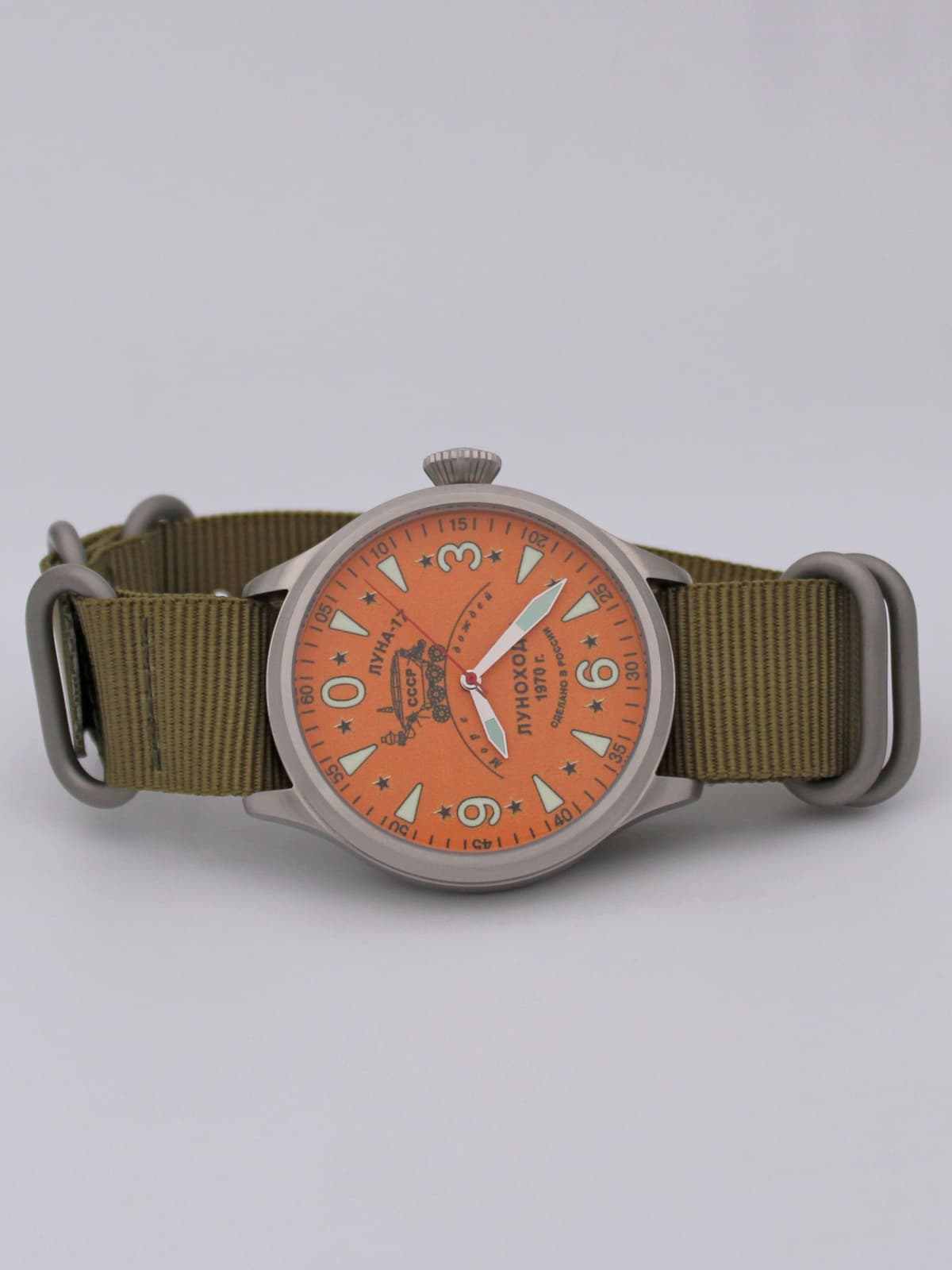 Часы "Луноход-1" механические (Восток 2409) 11.403.21