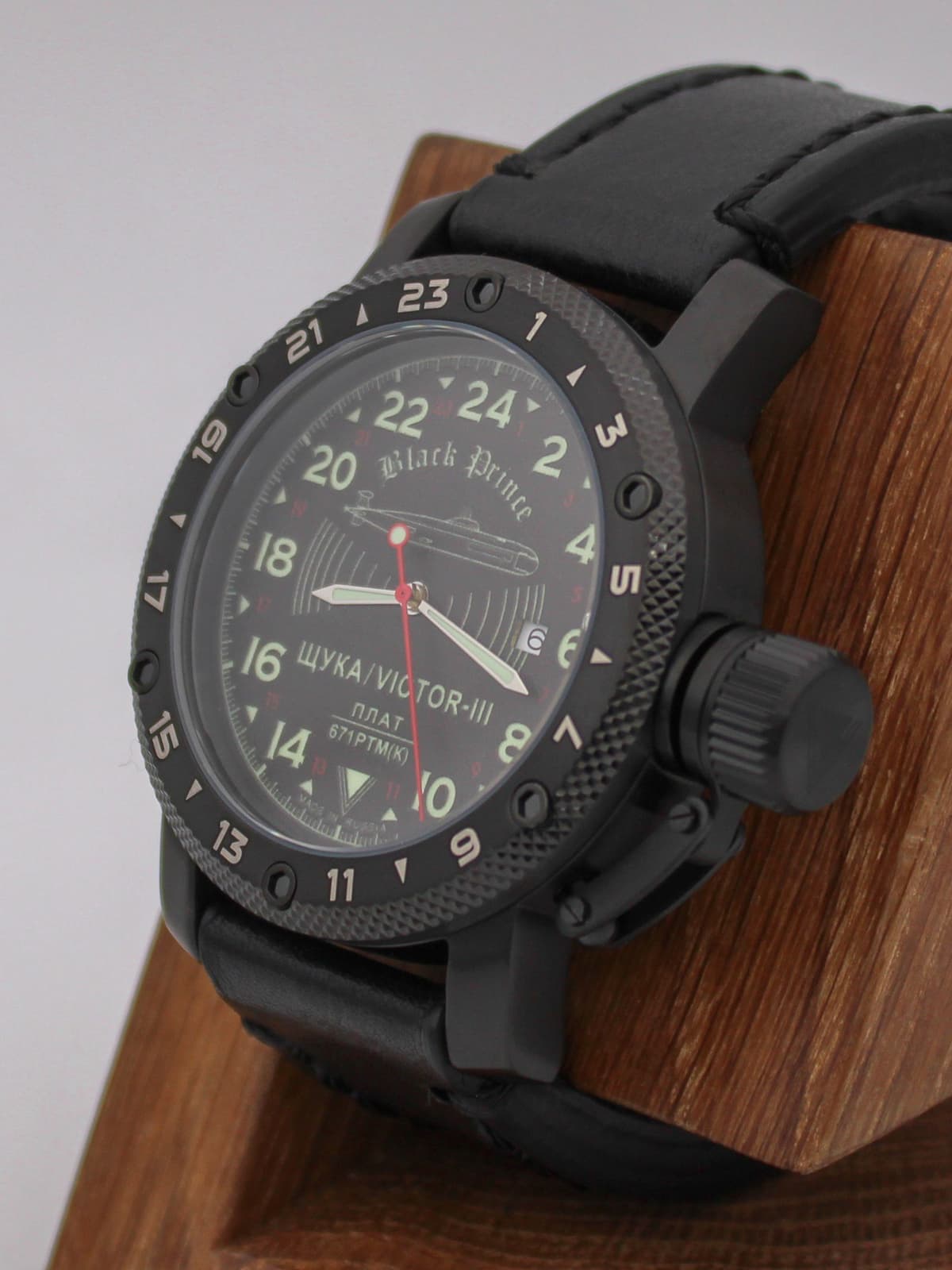 Часы 671 / Щука (Black Prince) кварцевые (Ronda 515.24H) Q147.068.01