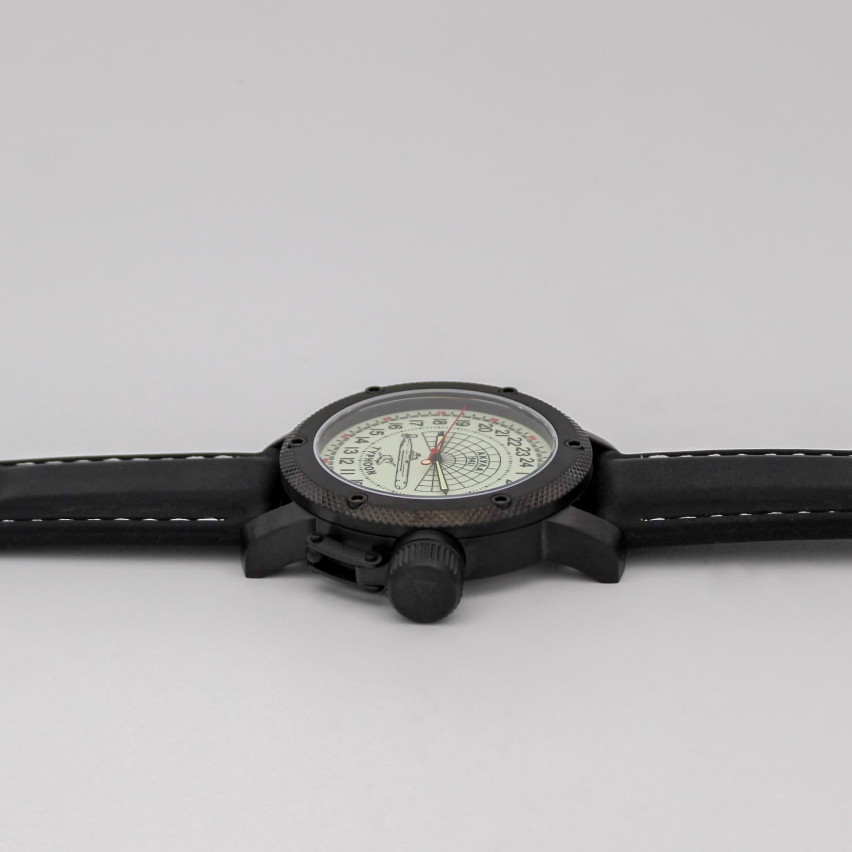 Часы 941 / Акула (Typhoon) механизм Восток 2431