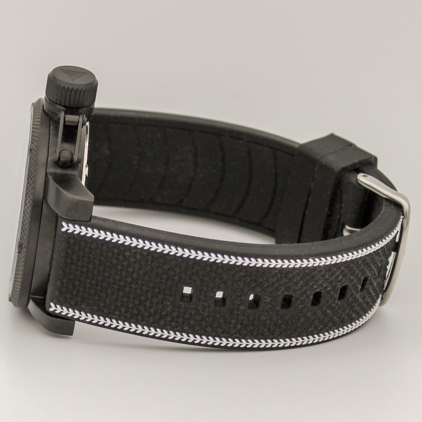 Часы ВМФ(с якорем) механизм Восток 2415.01