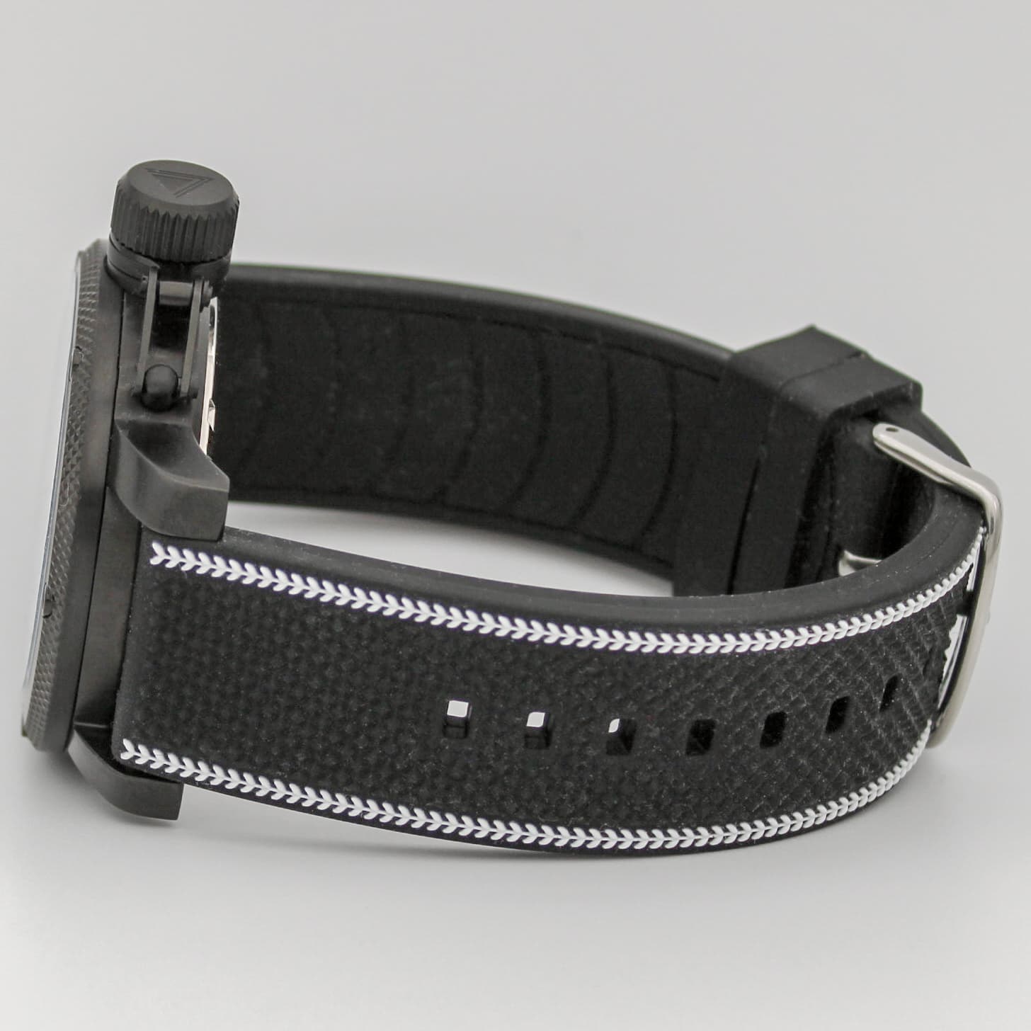 Часы 941 / Акула (Typhoon) механизм Восток 2431