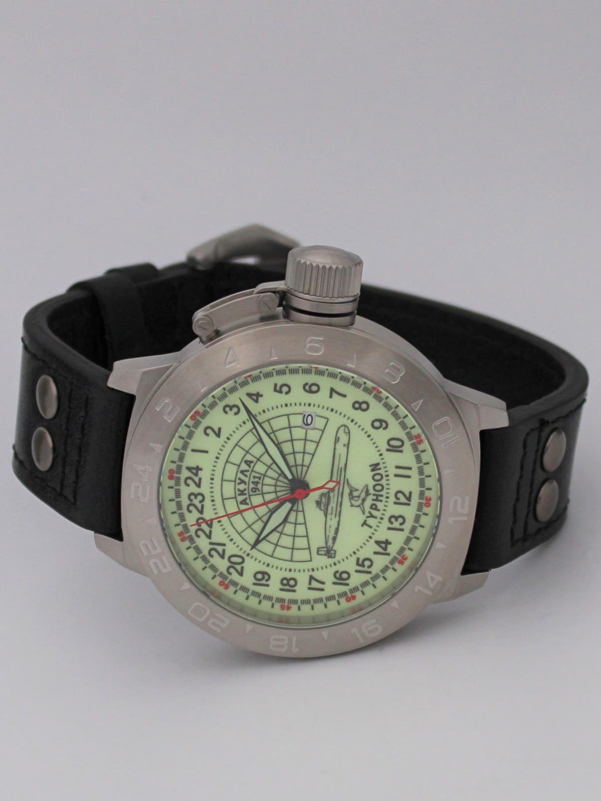 Часы 941 / Акула (Typhoon) кварцевые (Ronda 515.24H) Q52.147.01