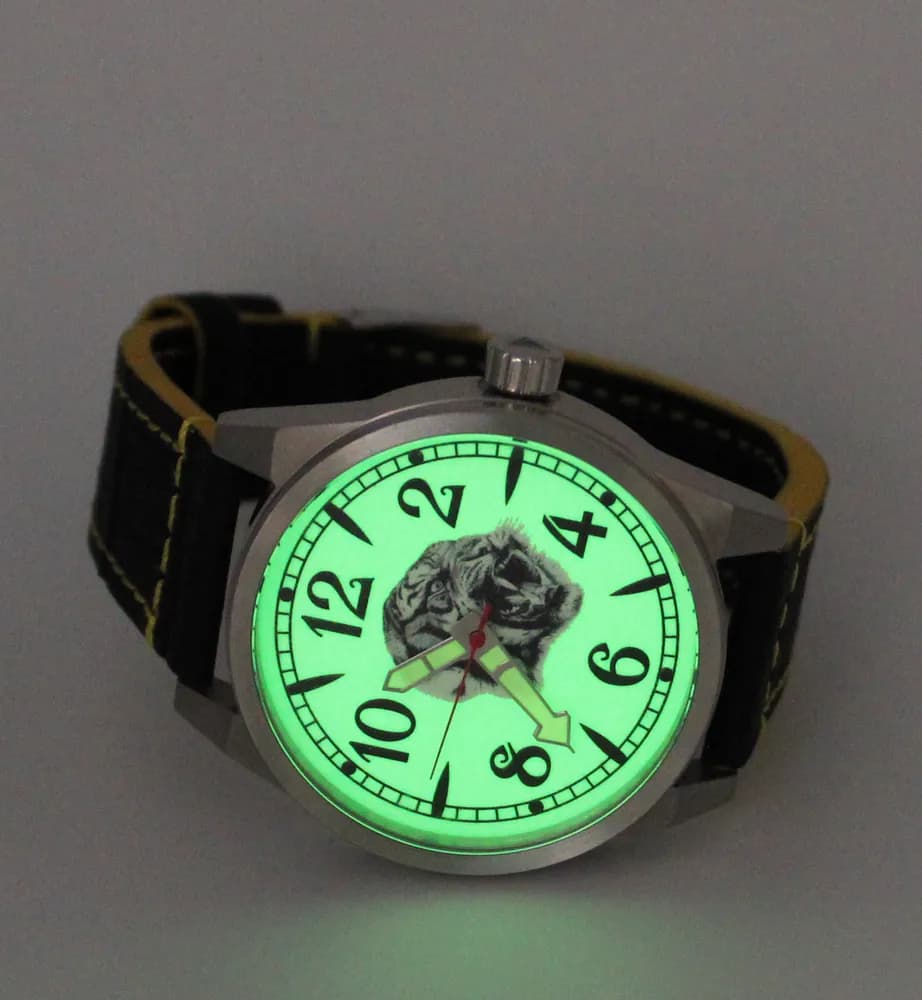 Часы наручные Тигр 21.315.014 механические,  механизм Ракета 2609