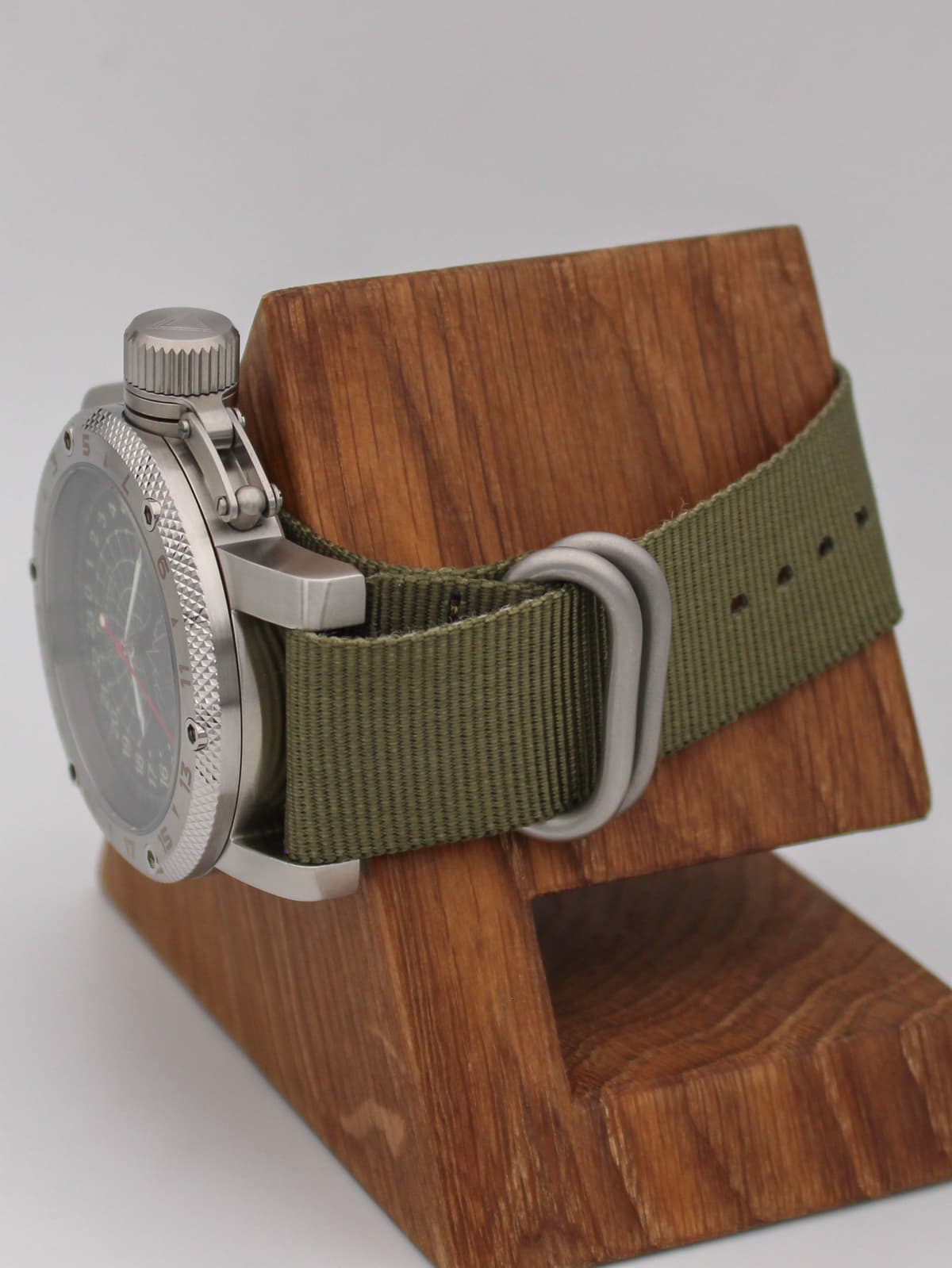 Часы Полярные кварцевые (Ronda 515.24H) Q47.133.21