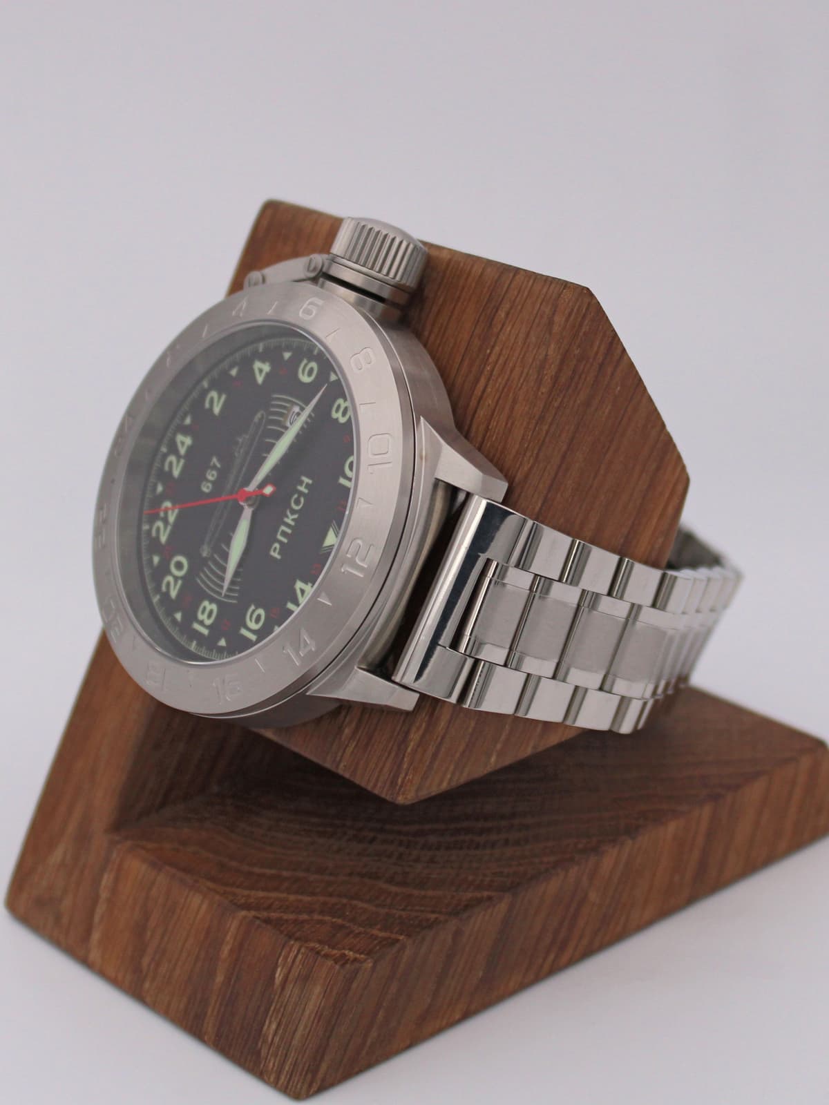 Часы 667 РПКСН кварцевые (Ronda 515.24H) Q52.039.2