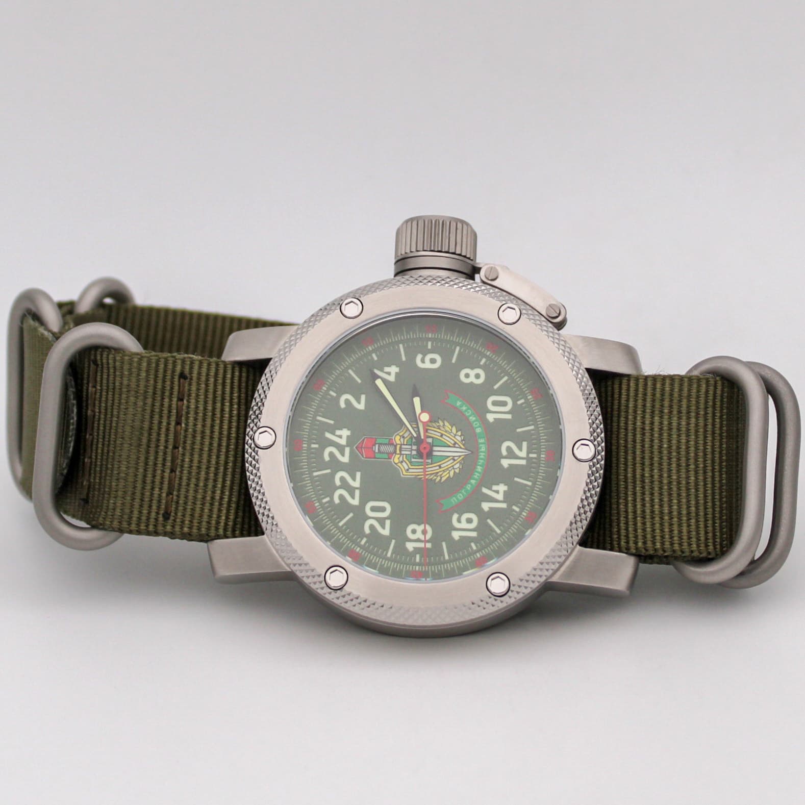 Часы Пограничные войска, механизм Восток 2431.01