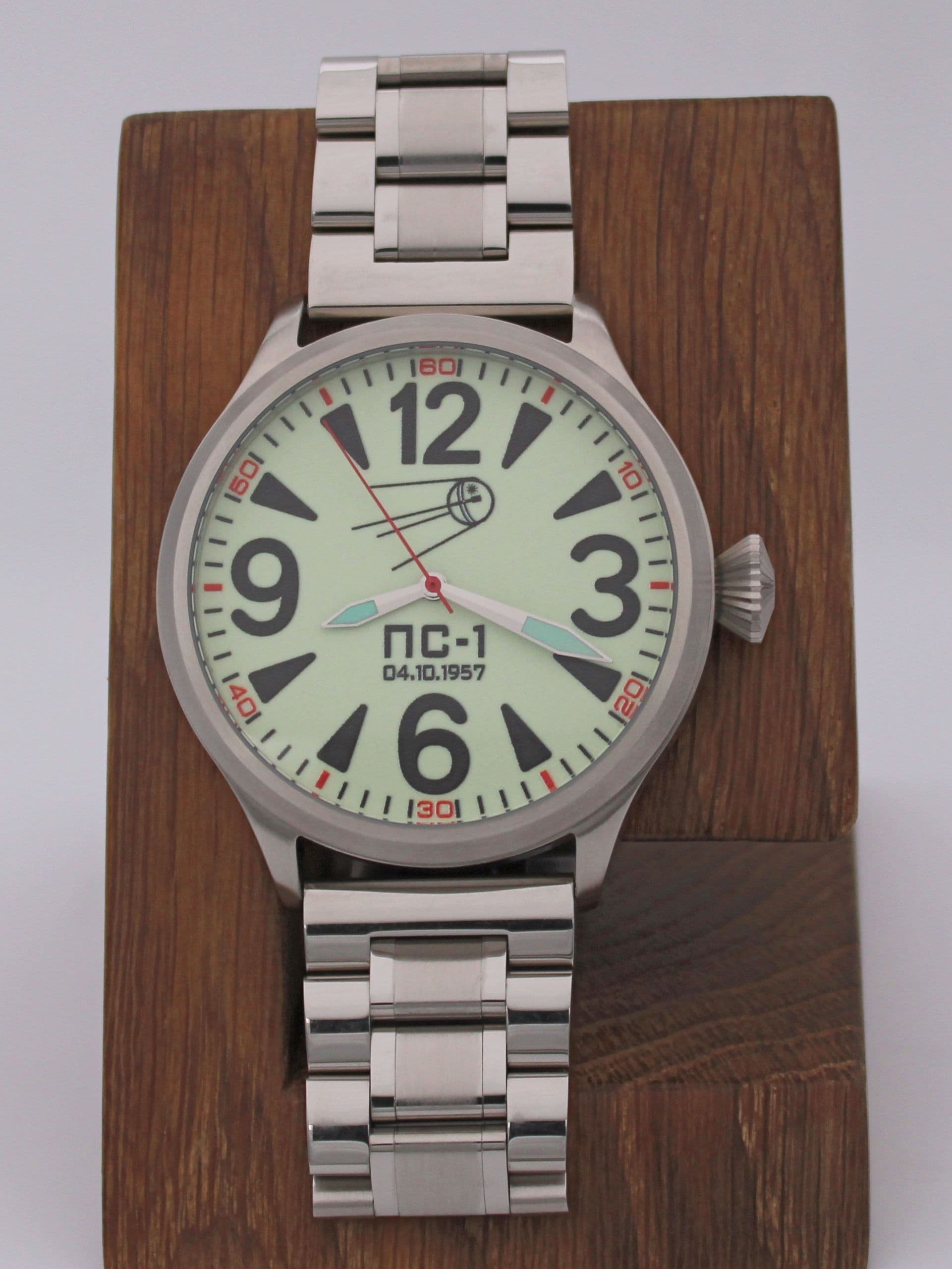 Часы "Простейший Спутник-1" механические (Восток 2409) 11.121.2