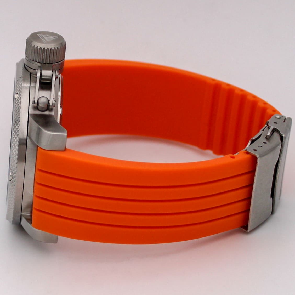 Часы DUCATI DIAVEL (мотоцикл) механизм Восток 2431.01