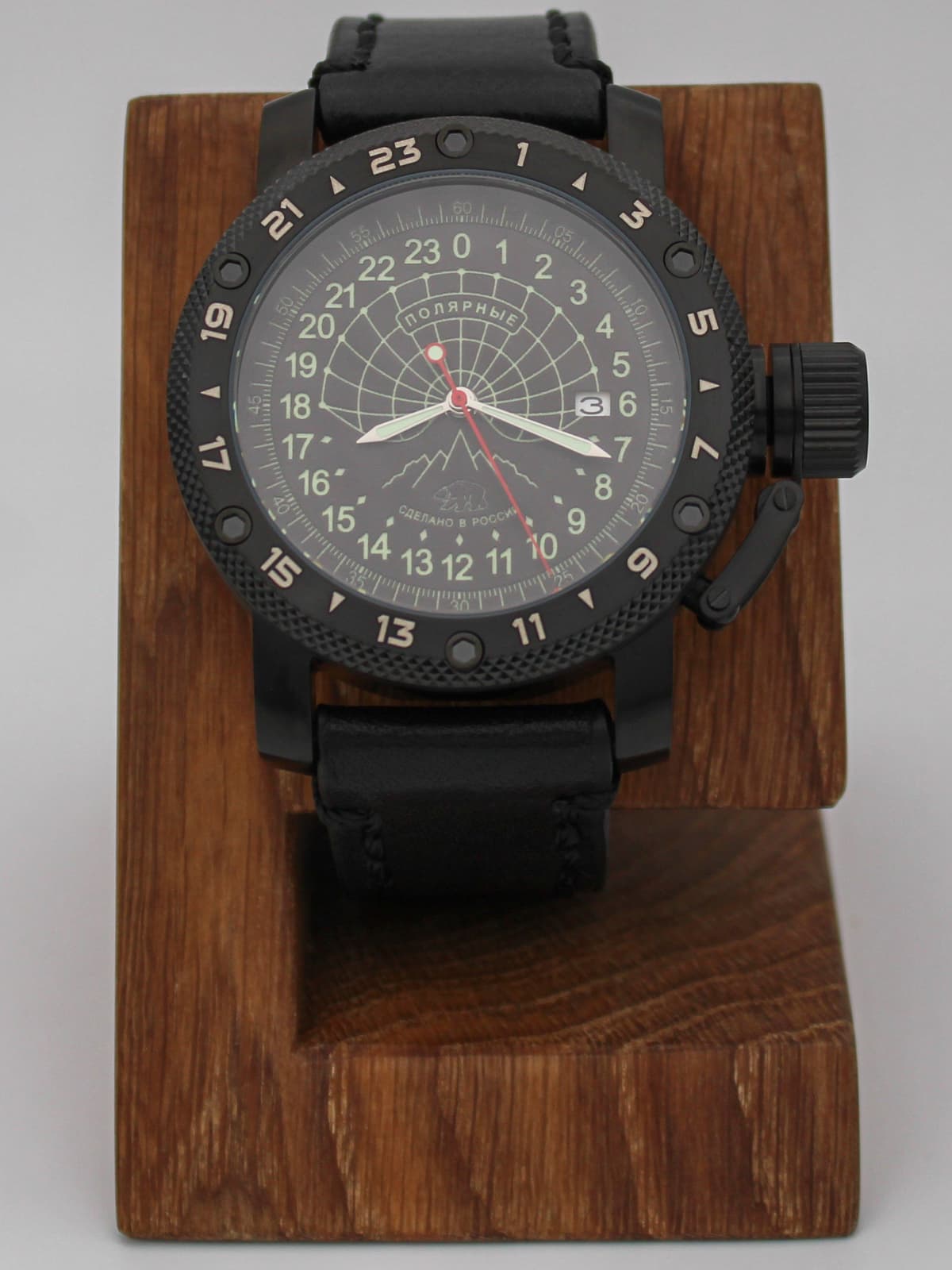 Часы Полярные кварцевые (Ronda 515.24H) Q147.133.01