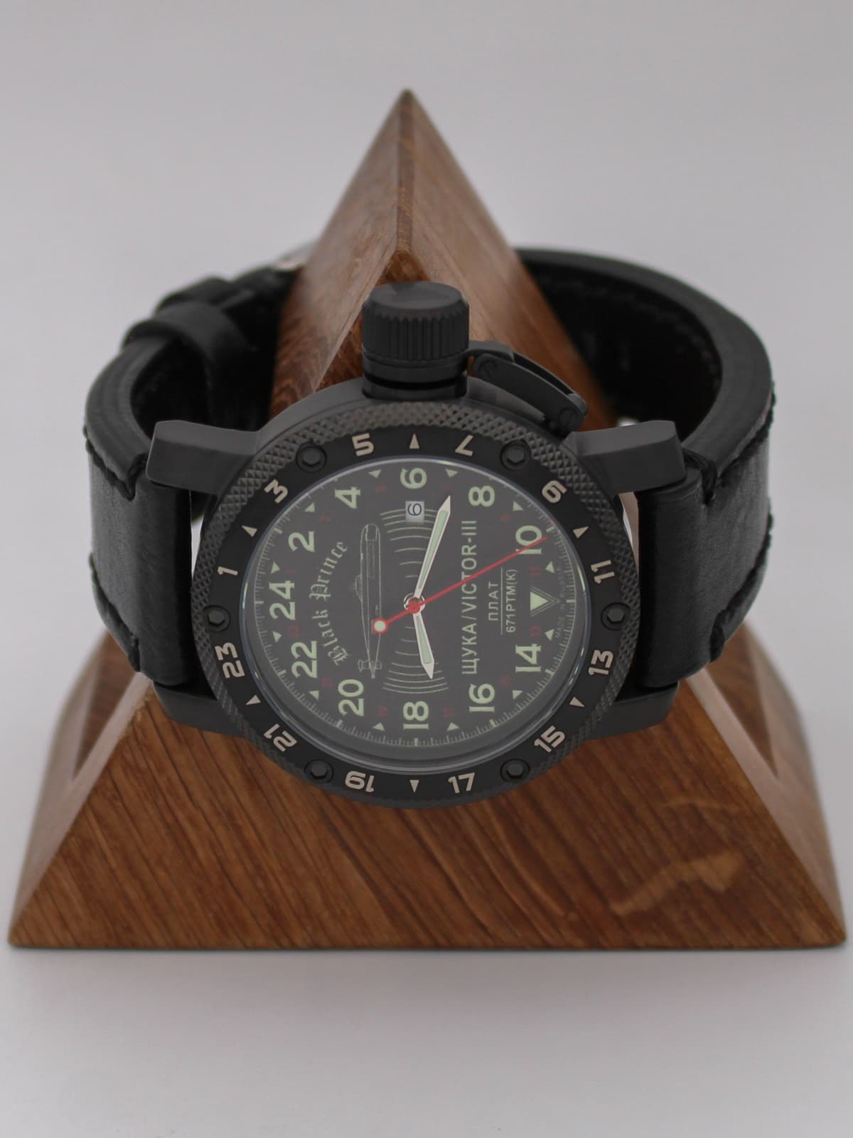 Часы 671 / Щука (Black Prince) кварцевые (Ronda 515.24H) Q147.068.01