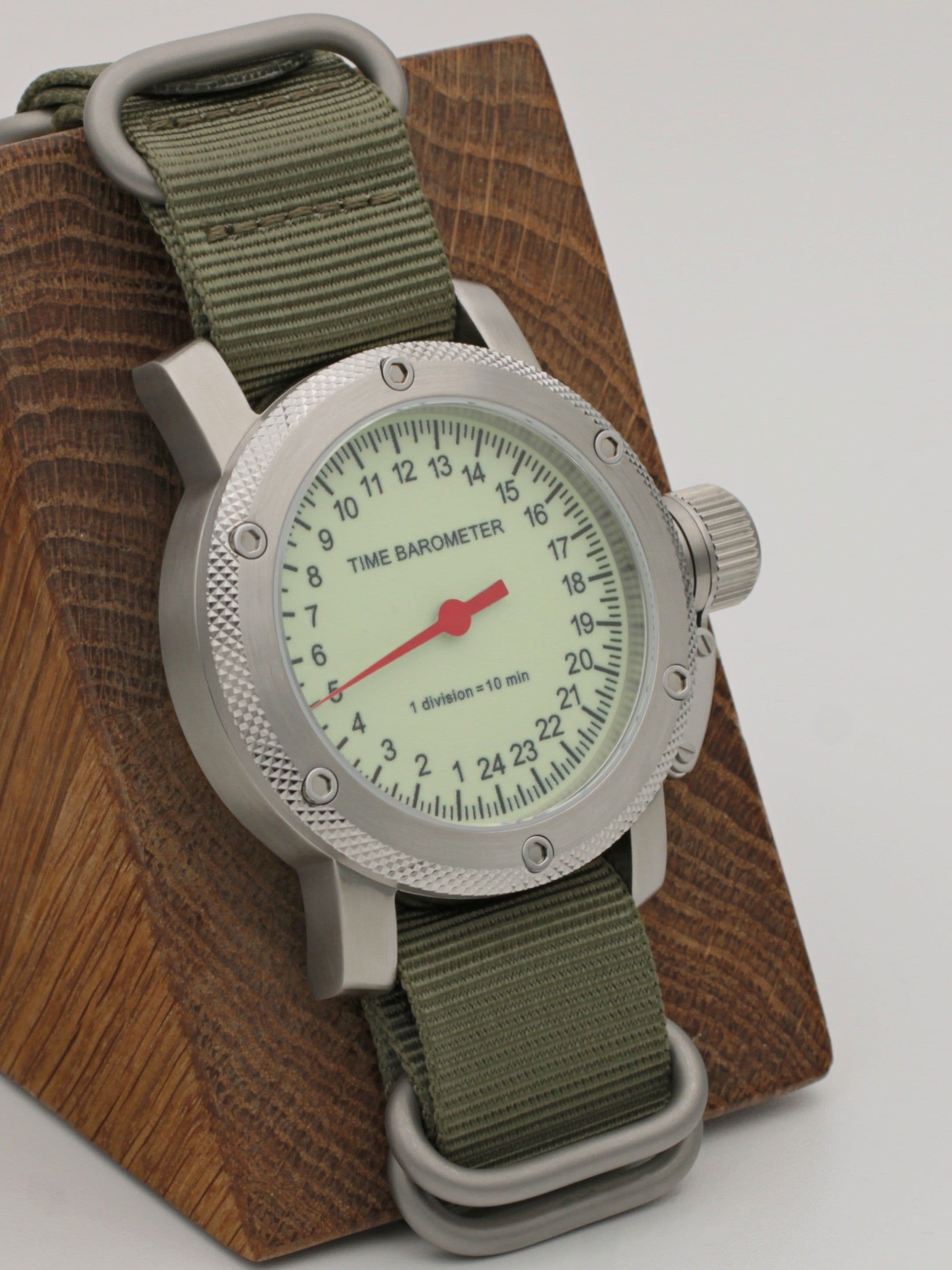 Часы Time Barometer однострелочные механические с автоподзаводом (Восток 2431) 01.600.21