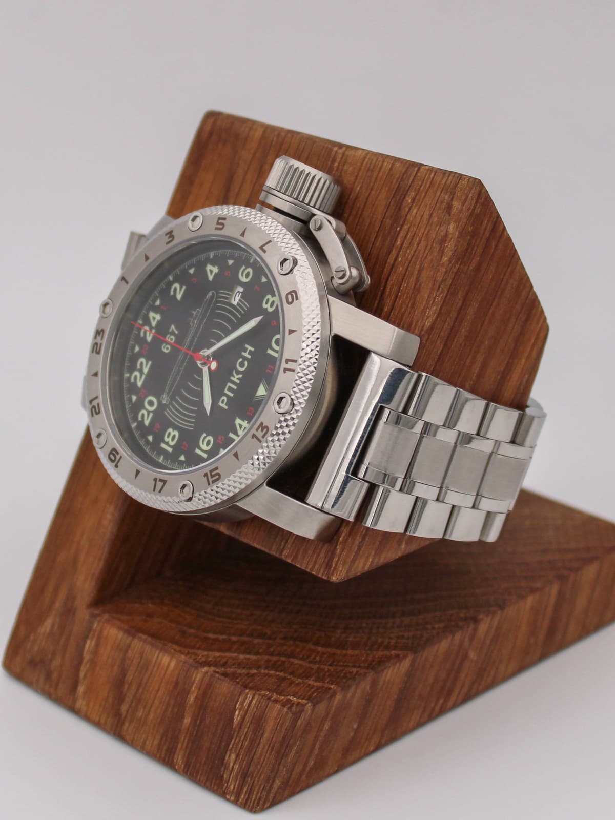 Часы 667 РПКСН кварцевые (Ronda 515.24H) Q47.039.2