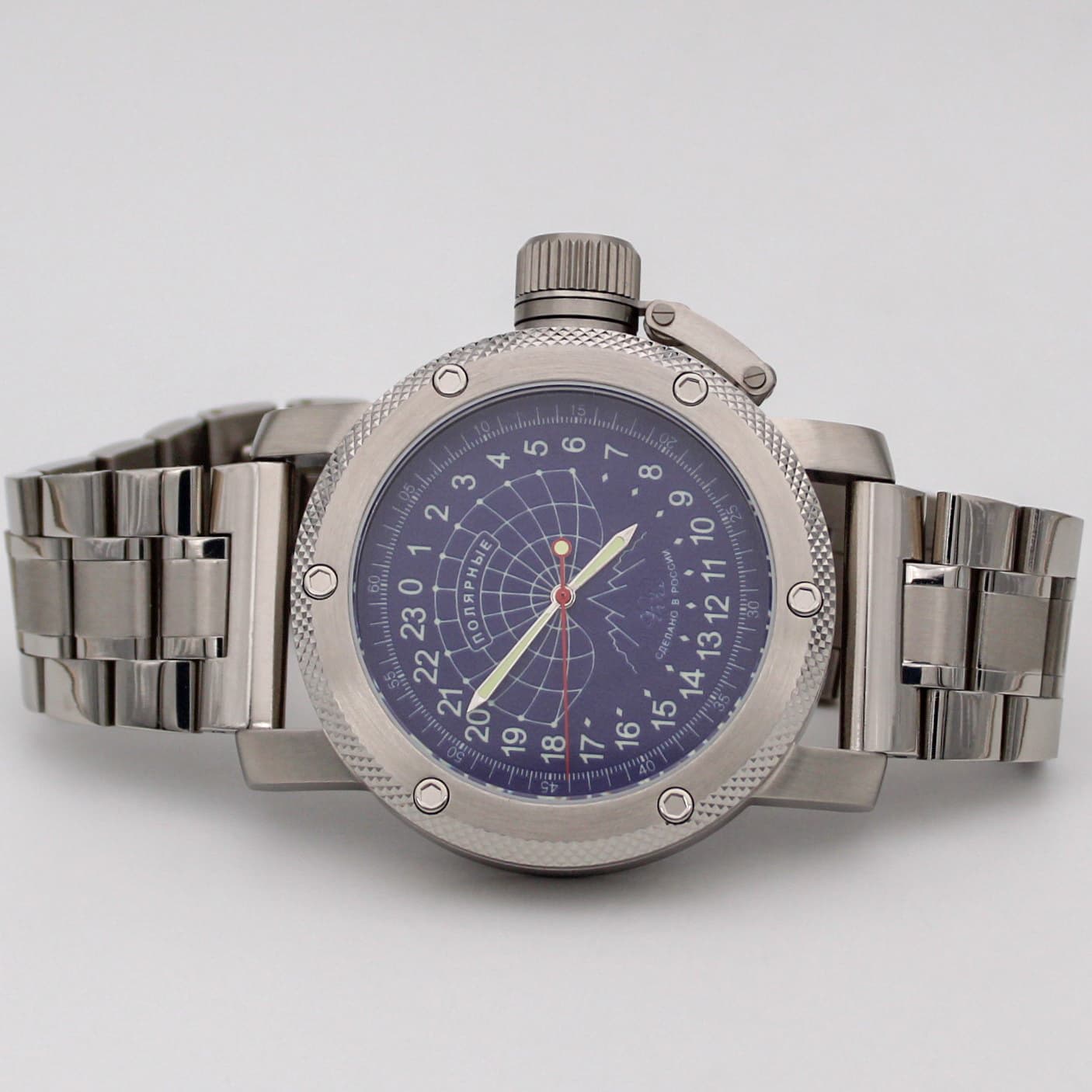 Часы Полярные (медведь) механизм Восток 2431.01