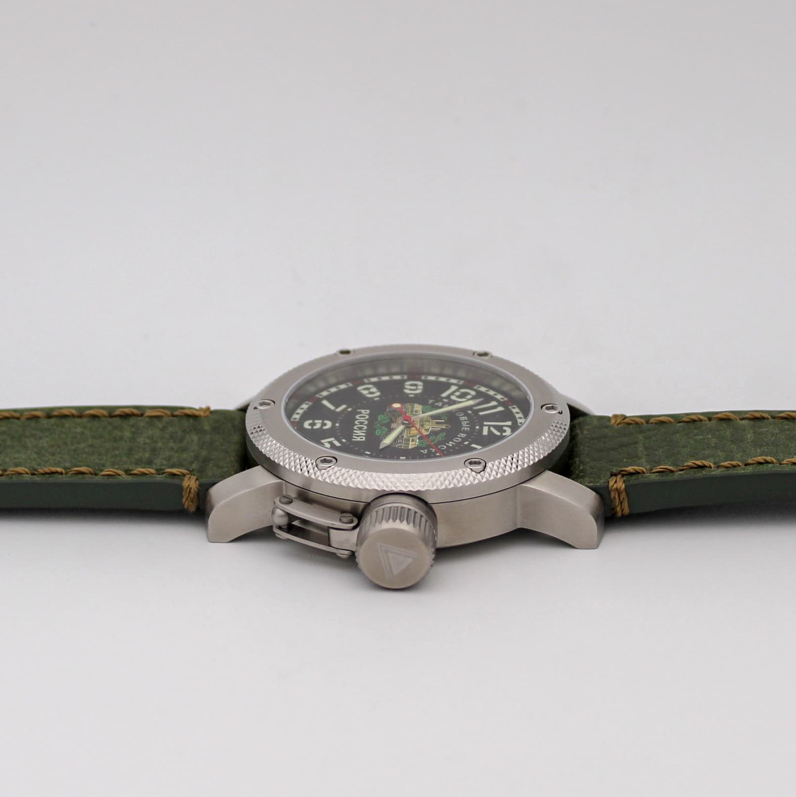 Часы Танковые войска РОССИЯ, механизм Восток 2415.01