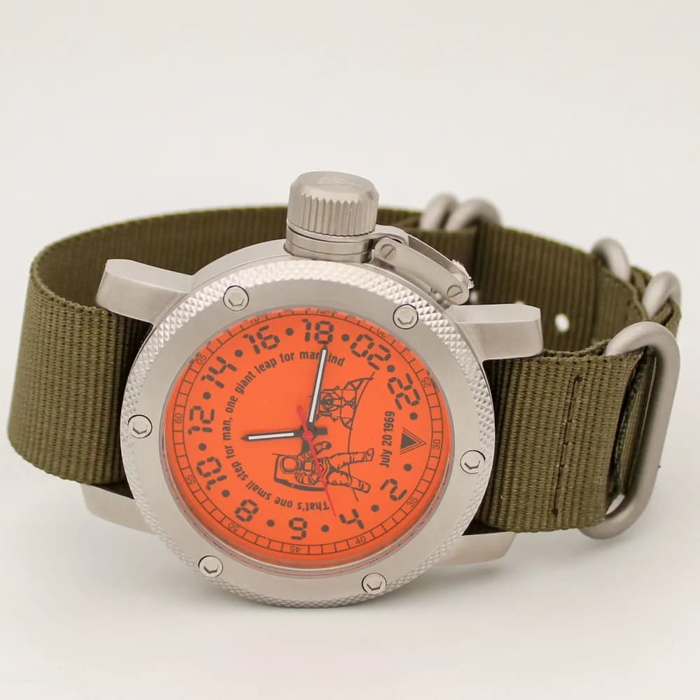 Часы Высадка на Луне механические 127.12 механизм Ракета 2623