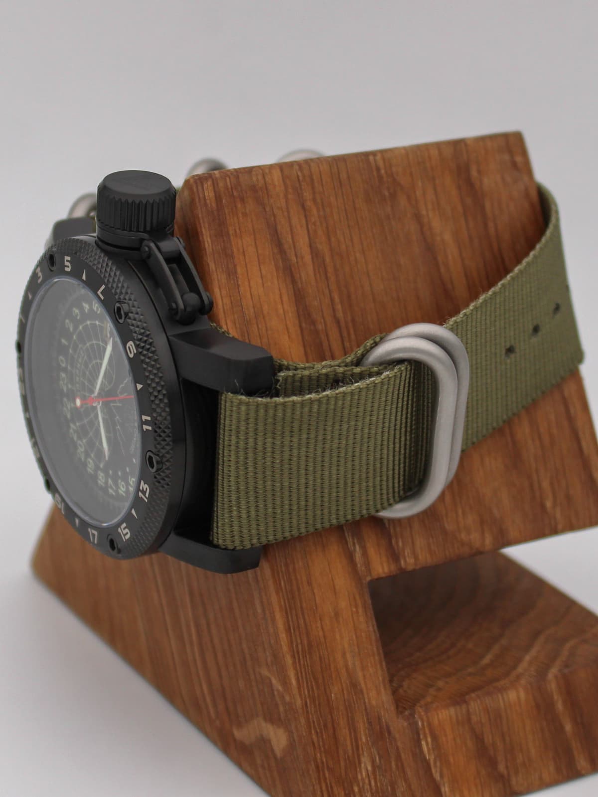 Часы Полярные кварцевые (Ronda 515.24H) Q147.133.21