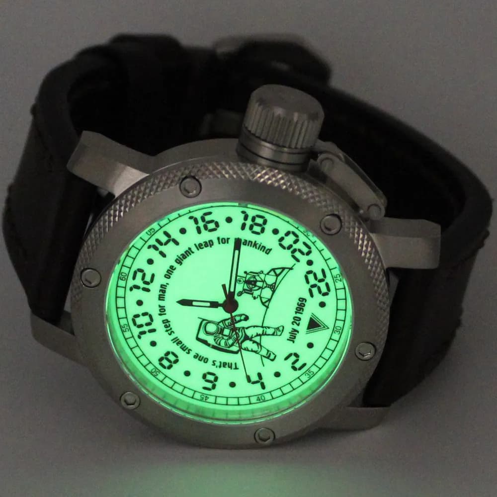 Часы Высадка на Луне механические 126.02 механизм Ракета 2623