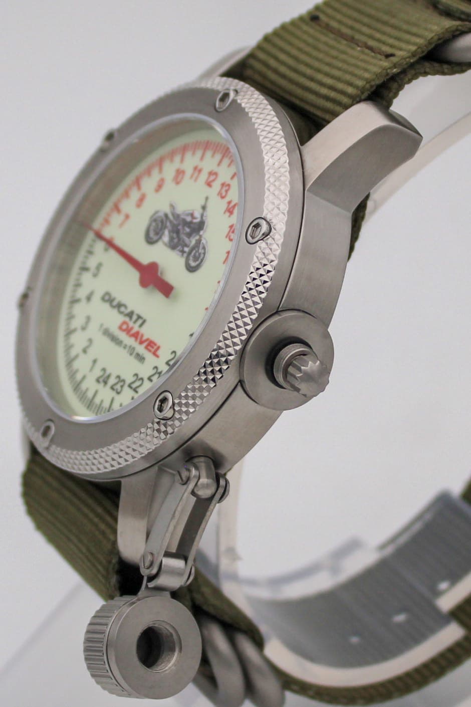 Часы DUCATI DIAVEL (мотоцикл) механизм Восток 2431.01