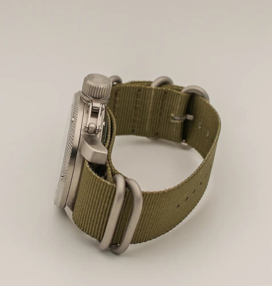 Часы наручные Погранвойска 174.21, механические, механизм Ракета 2623