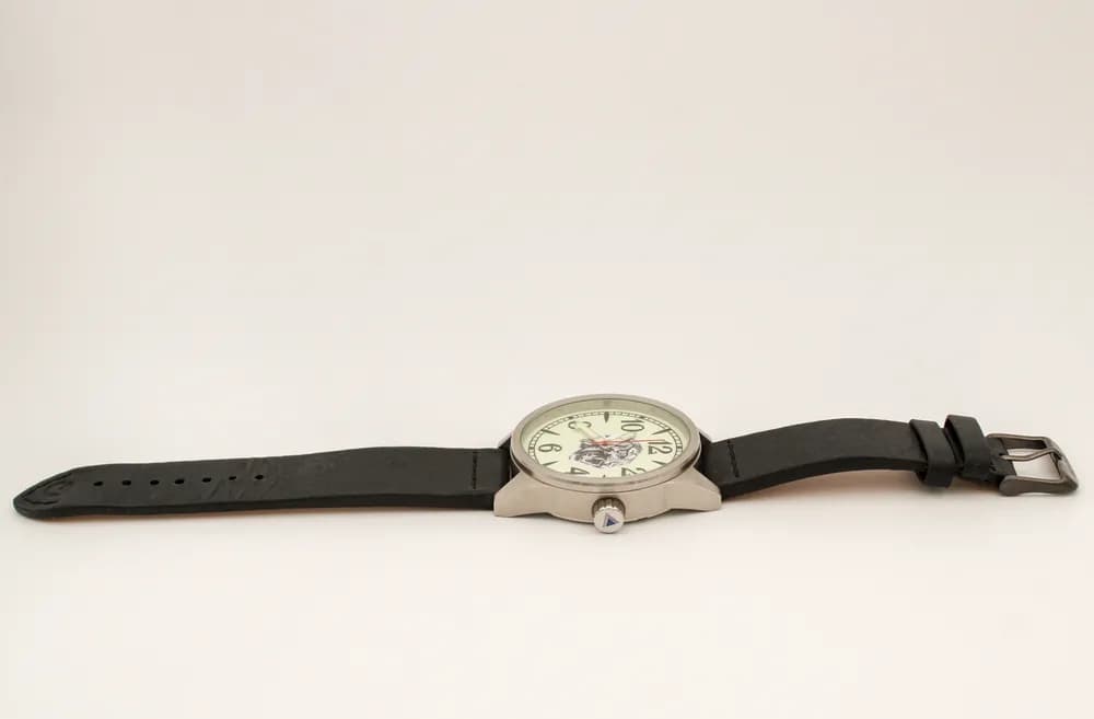 Часы наручные Тигр 21.315.01  механические,  механизм Ракета 2609