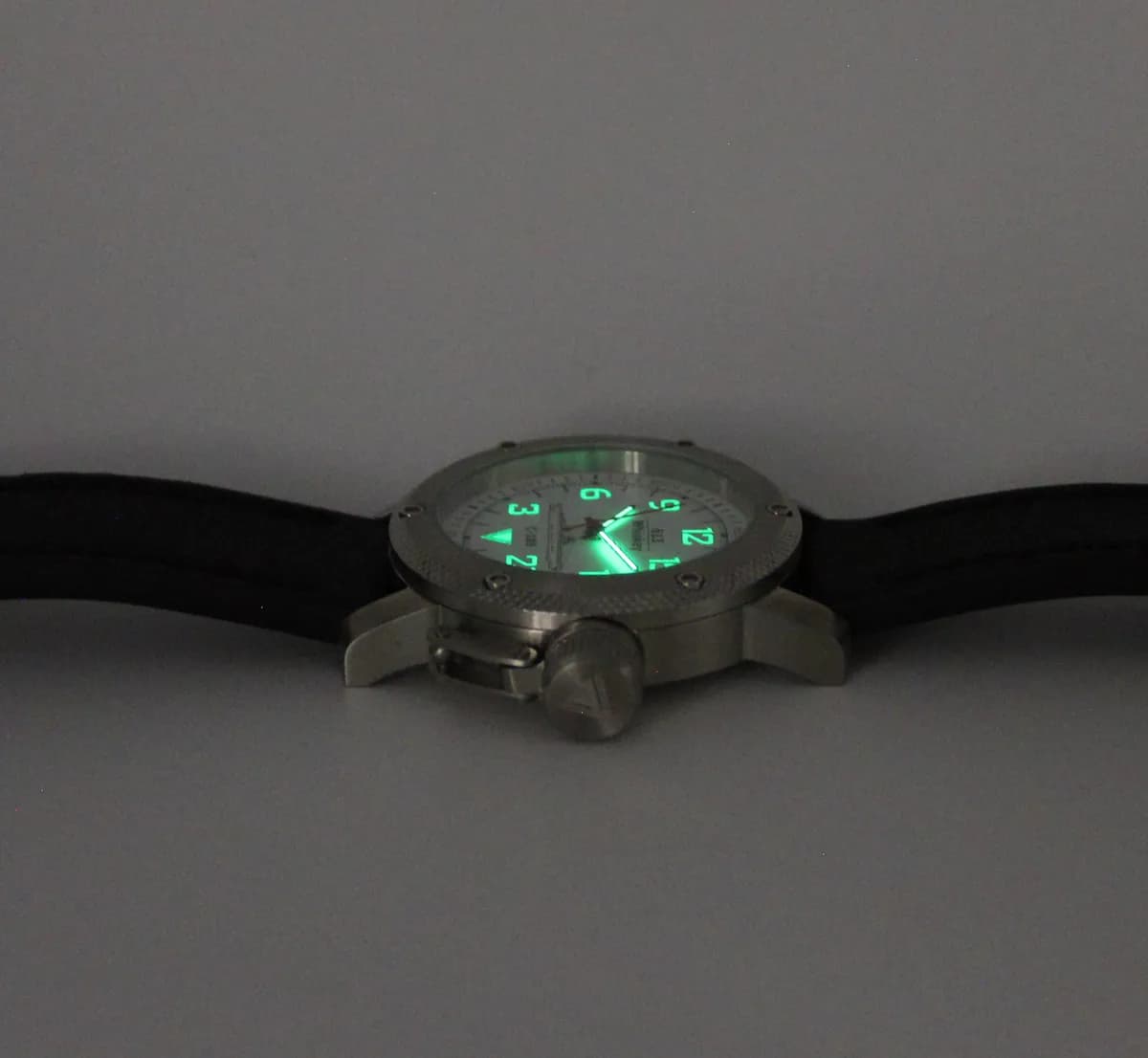 Часы  С-189 (Whiskey) механические 101.01,  механизм Ракета 2623 Н