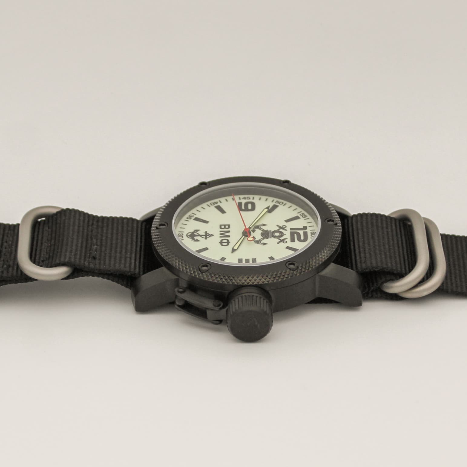 Часы ВМФ(с якорем) механизм Восток 2415.01