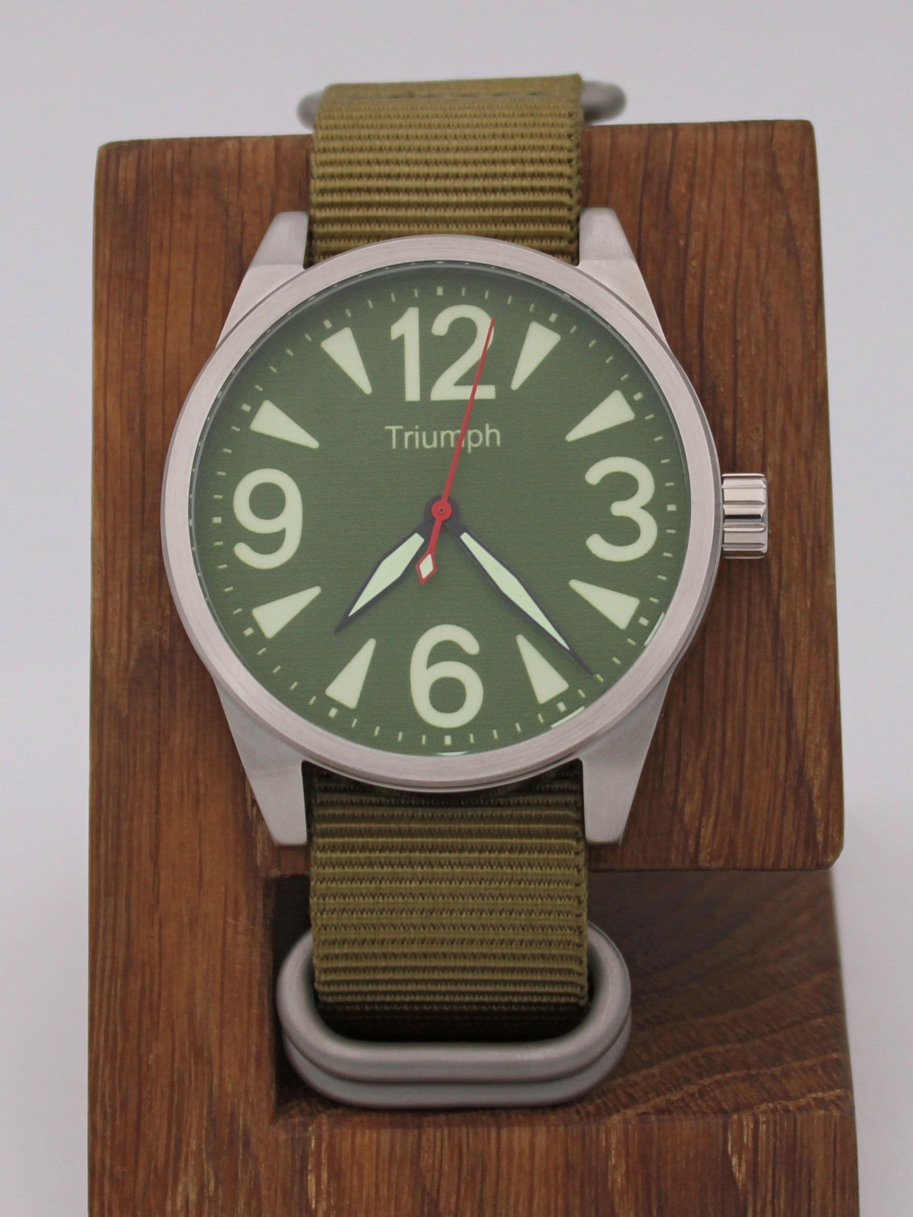 Часы Triumph механические (Ракета 2609) 21.291.21