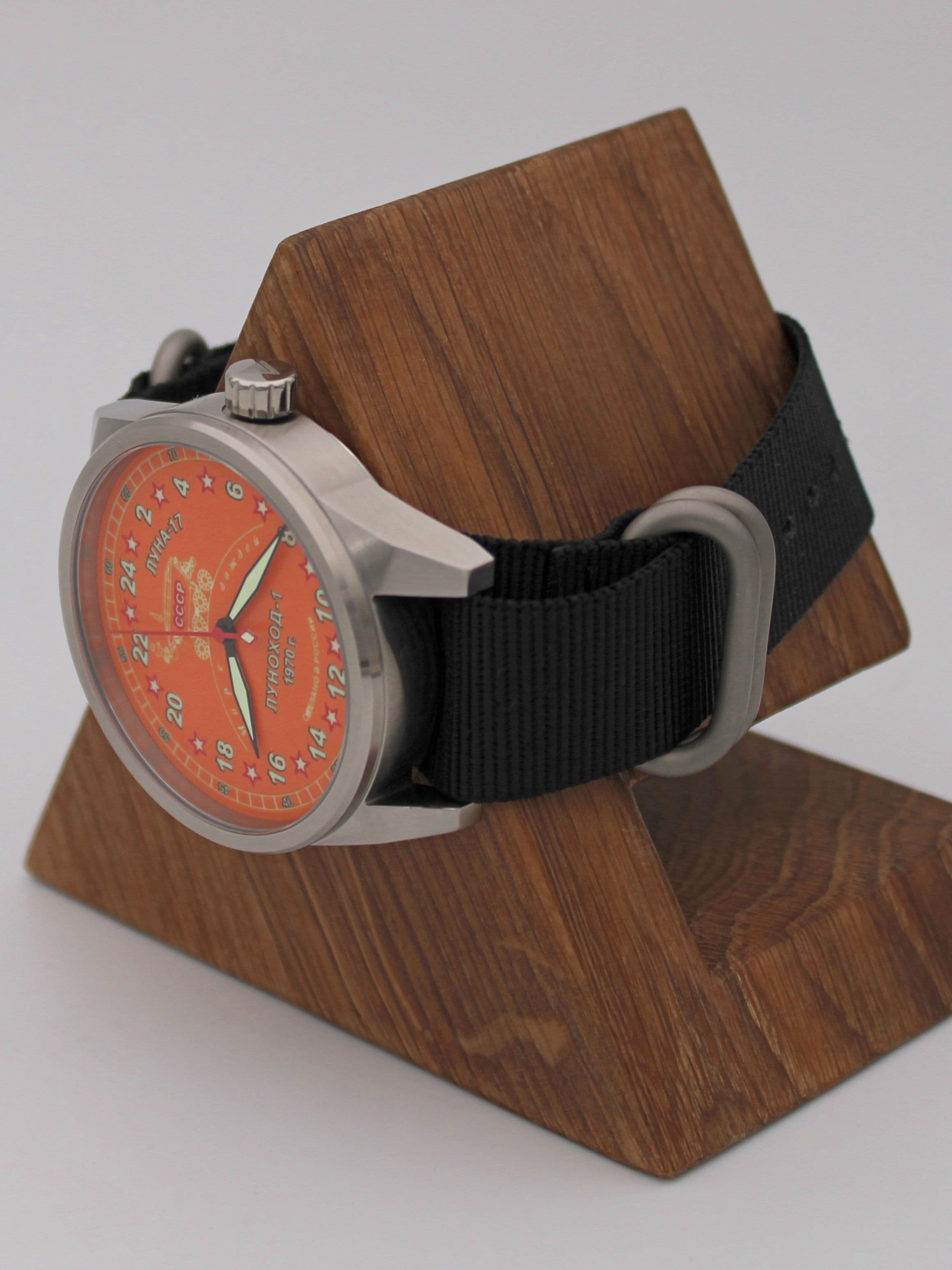 Часы "Луноход-1" механические (Ракета 2623) 21.403.22