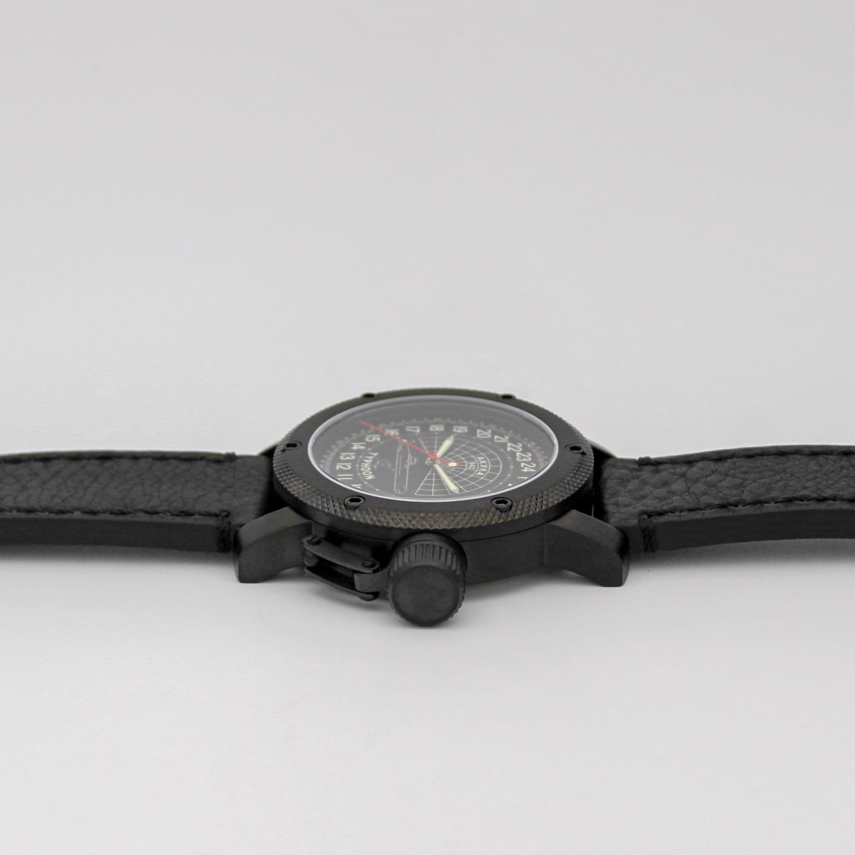 Часы 941 / Акула (Typhoon) механические (Ракета 2623) 103.1145.01