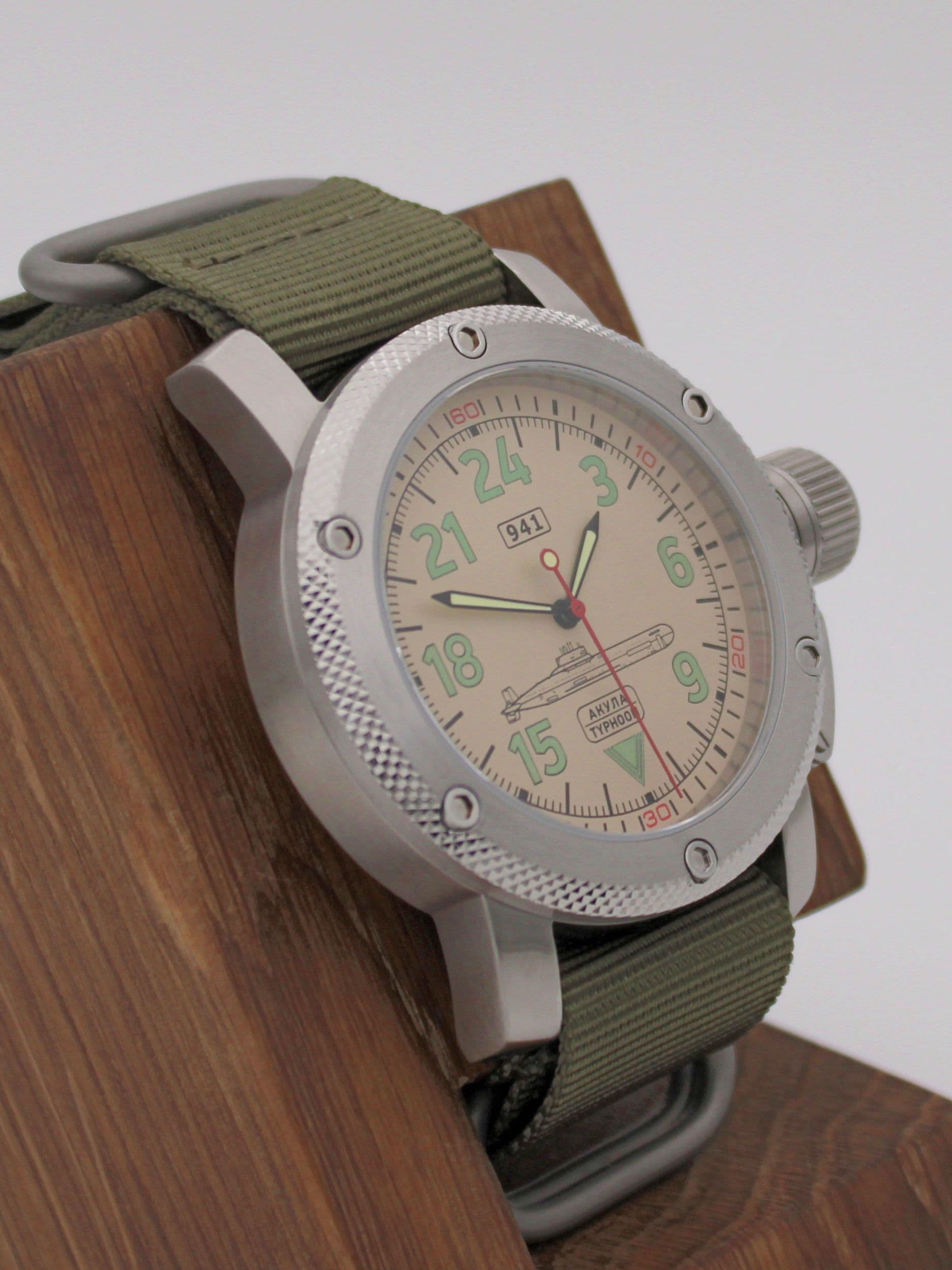 Часы 941 / Акула (Typhoon) механические с автоподзаводом (Восток 2431) 01.052.21