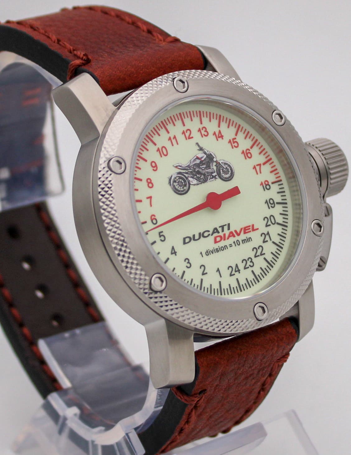Часы DUCATI DIAVEL (мотоцикл) механизм Восток 2431.01