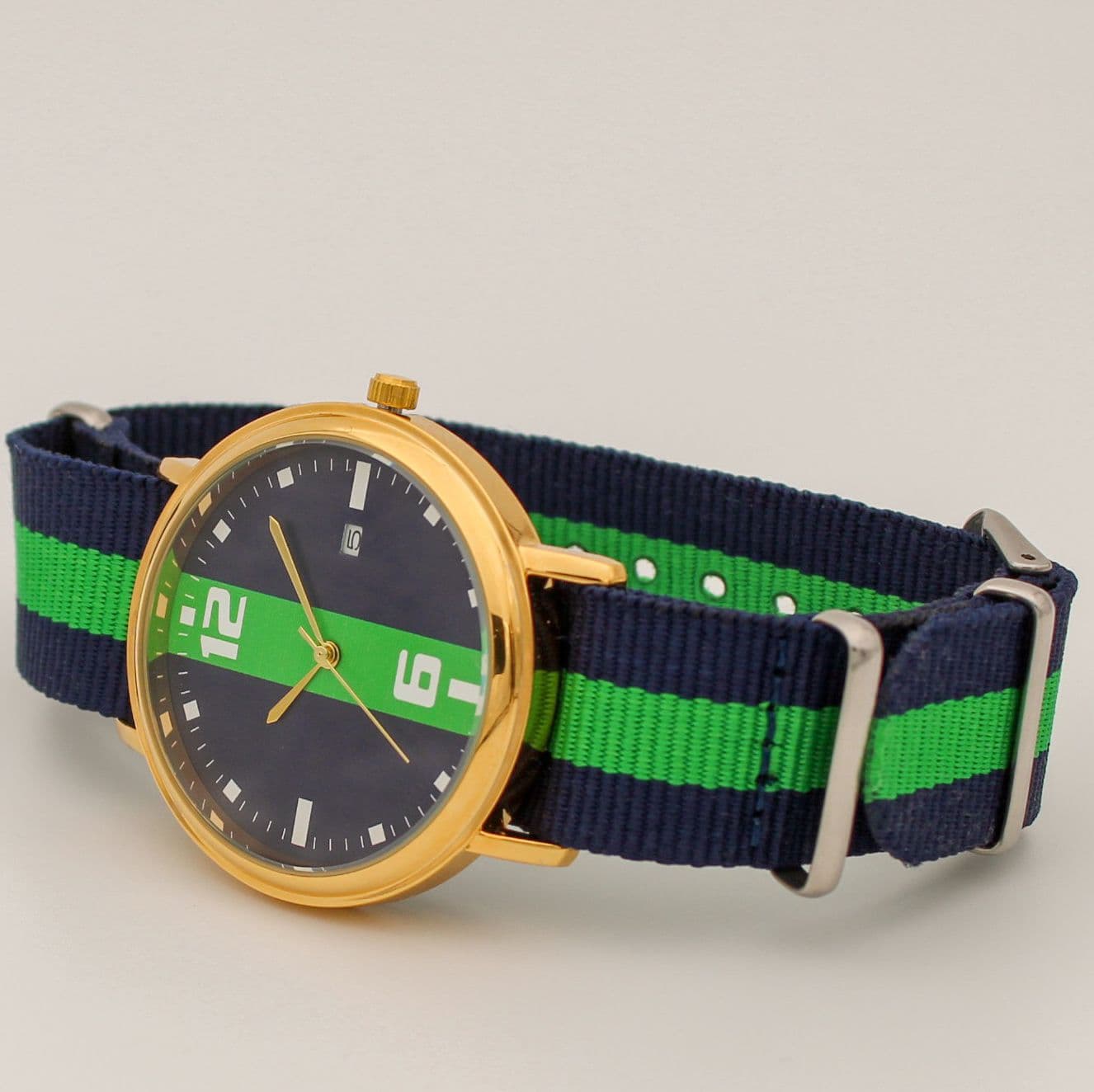 Часы Triumph кварцевые 507.52