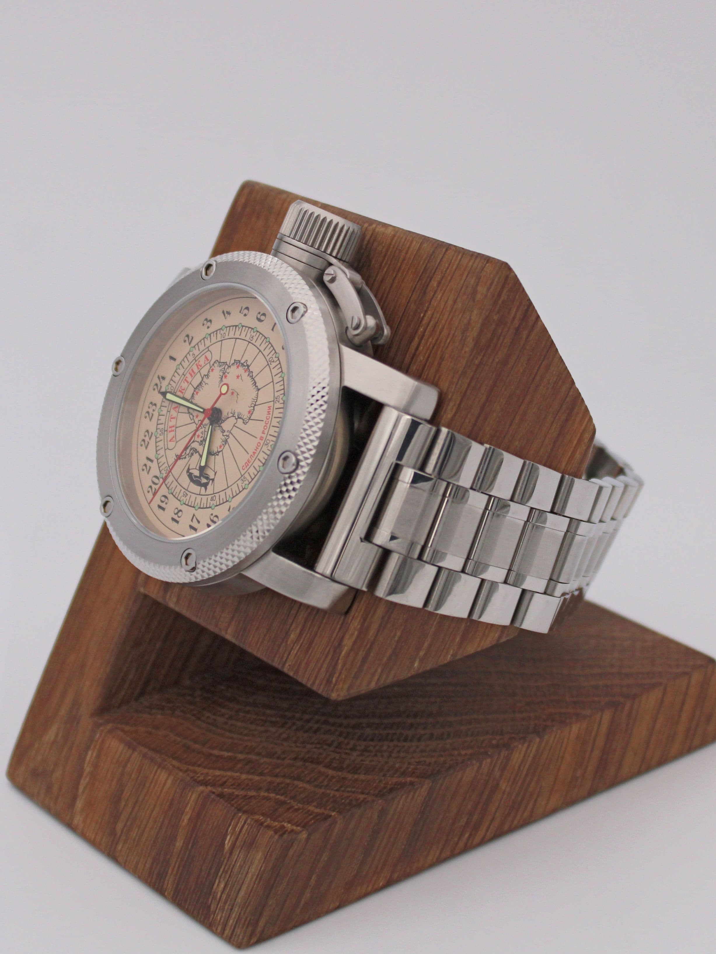 Часы Полярные / Антарктика механические с автоподзаводом (Восток 2431) 01.137.2