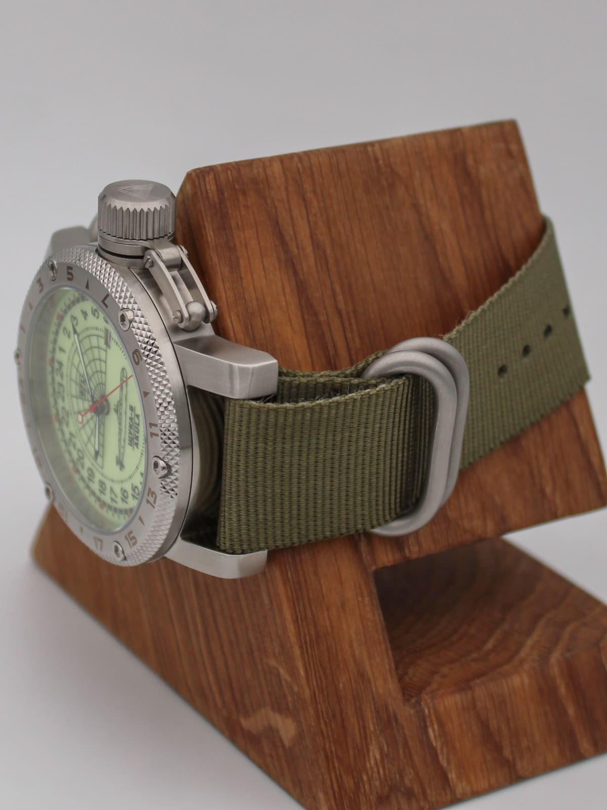 Часы 971 / Щука-Б (Akula) кварцевые (Ronda 515.24H) Q47.061.21