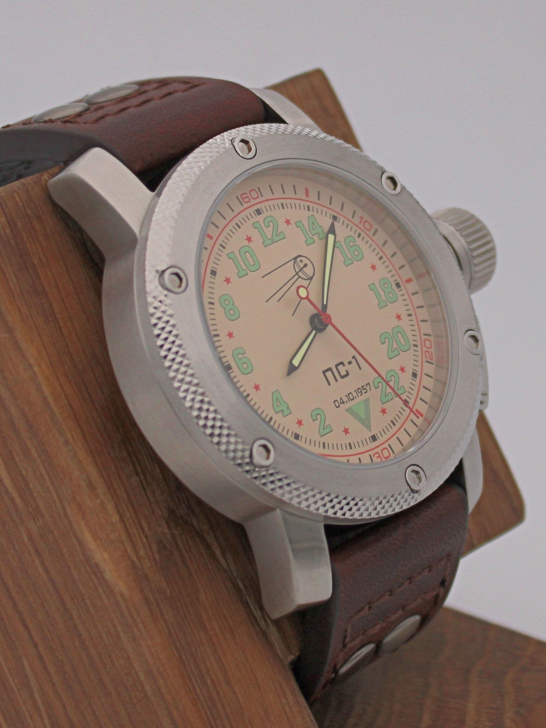 Часы "Простейший Спутник-1" механические с автоподзаводом (Восток 2431) 01.122.02