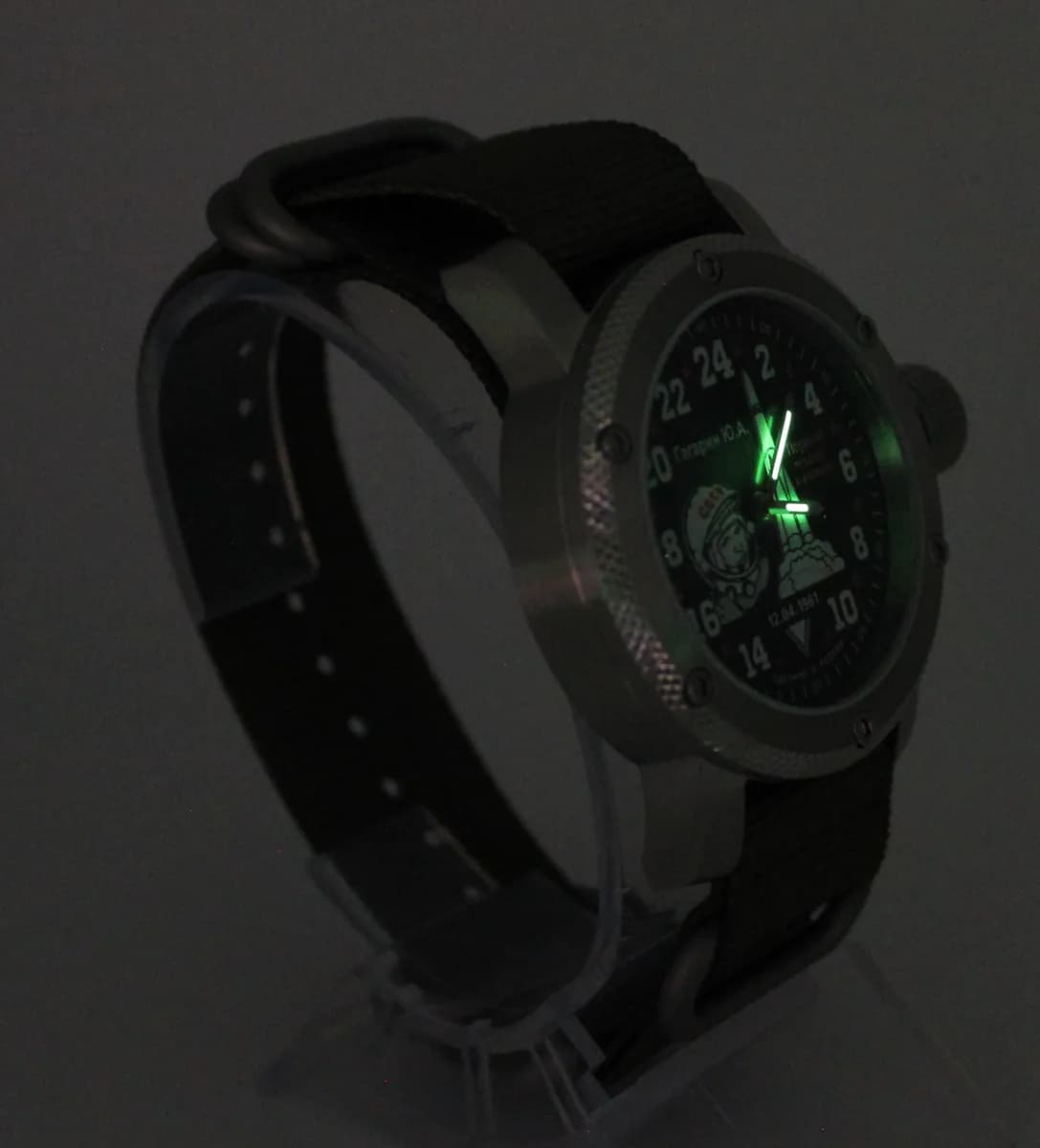 Часы наручные ’’Гагарин” механические 116.21 ,  механизм Ракета 2623 Н