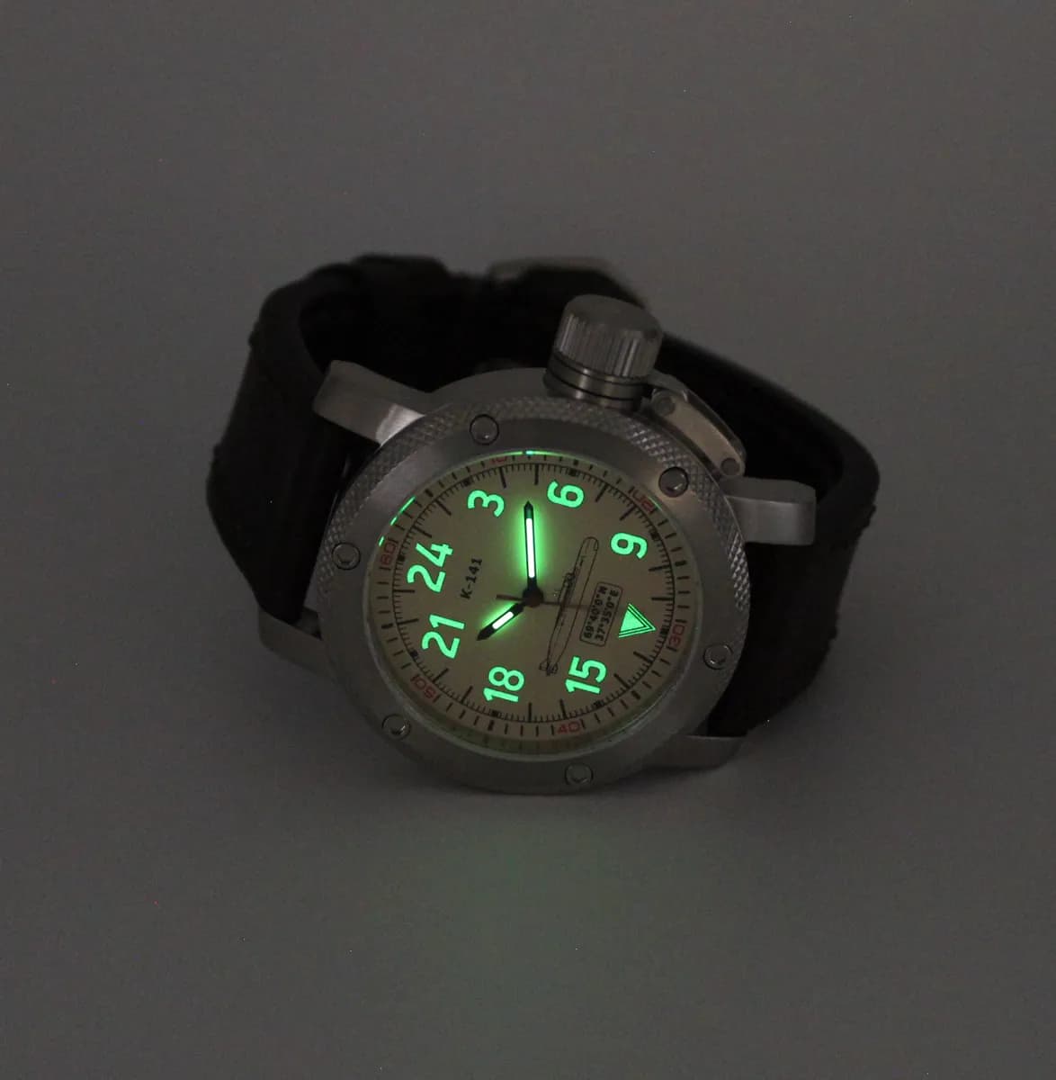 Часы К-141 Курск (Oscar-II) 1087.02 механические (сапфировое стекло) с автоподзаводом, механизм Восток 2431 